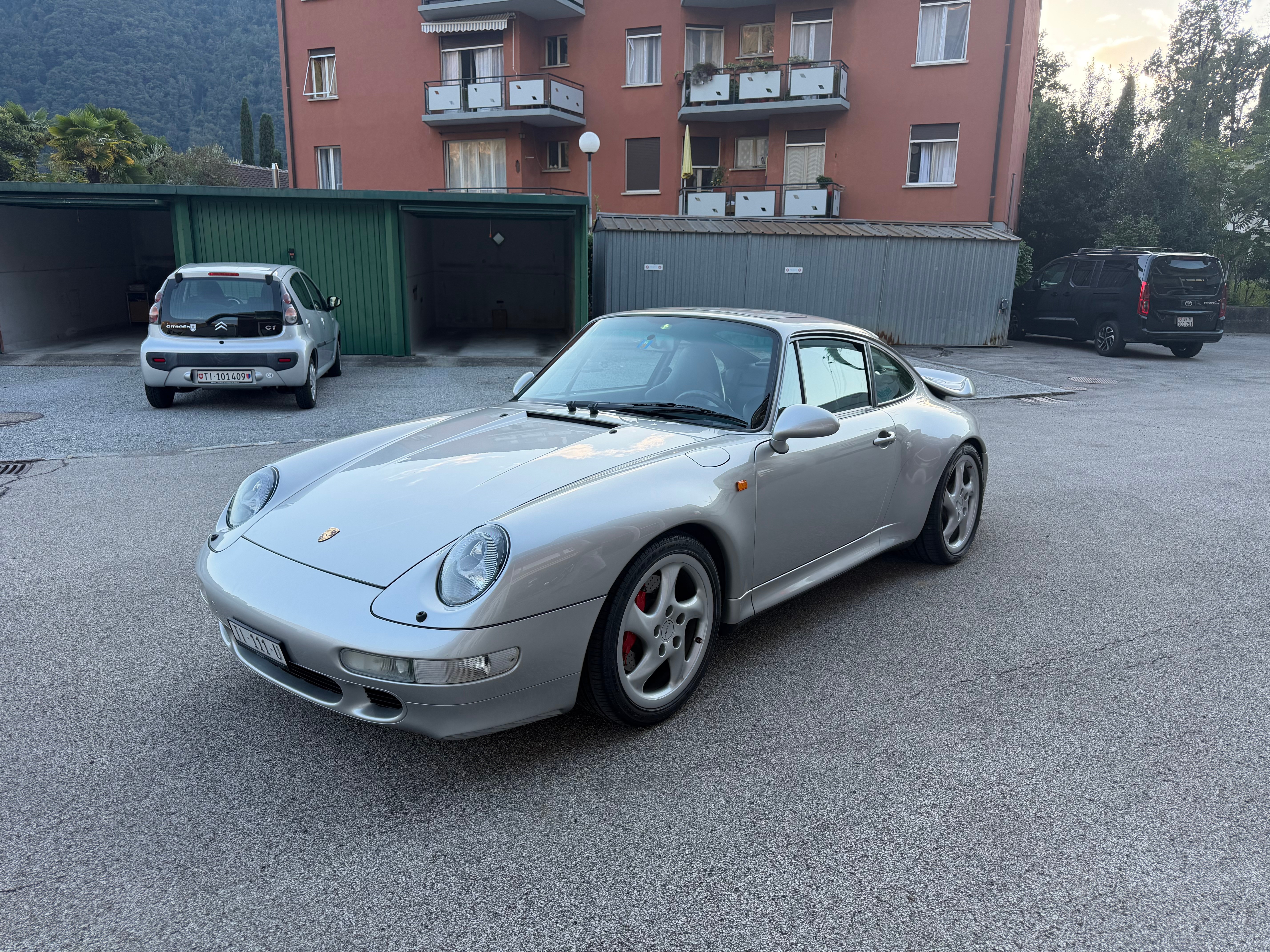 Car photo
