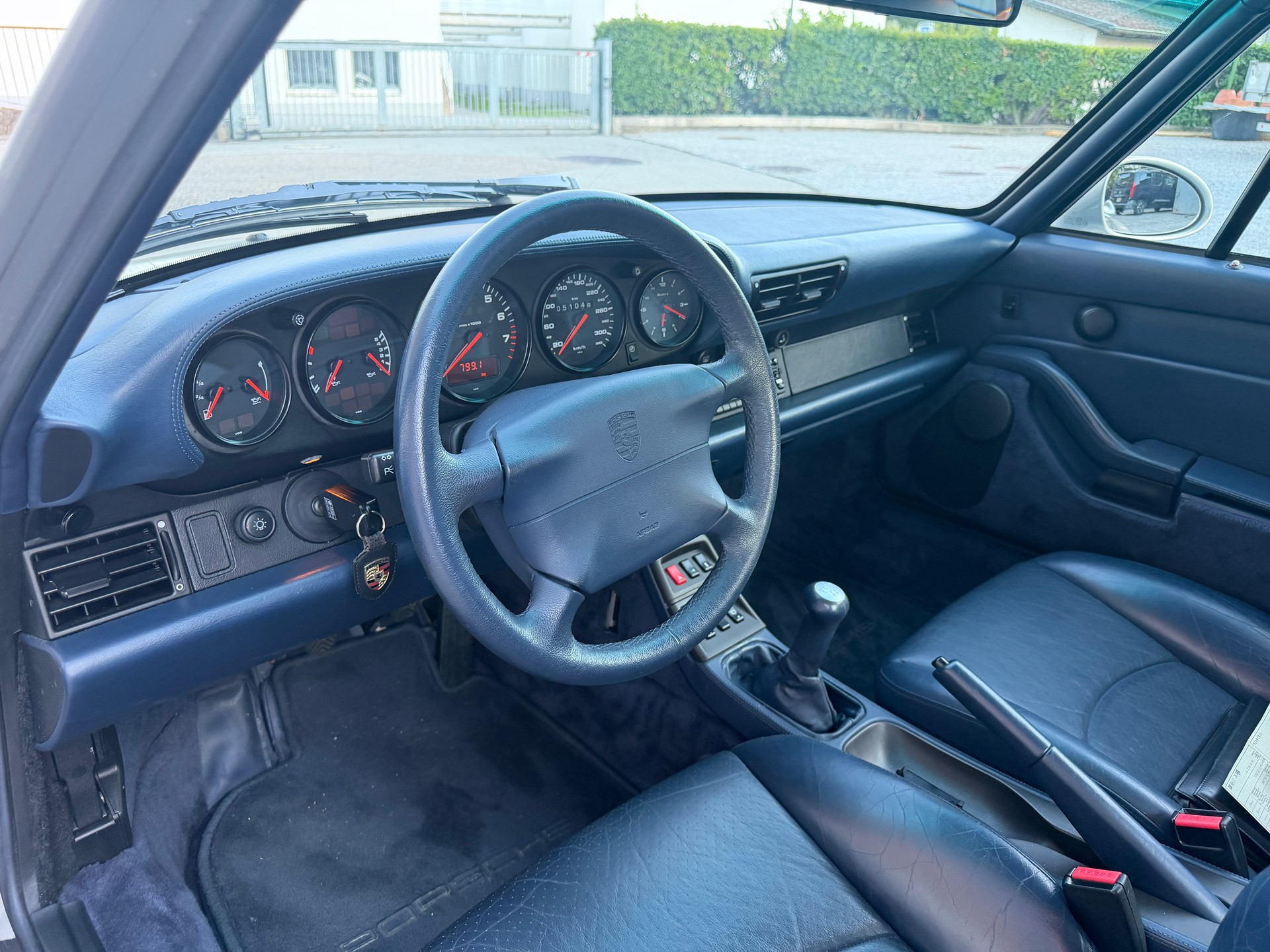 PORSCHE 911 Turbo-image-6