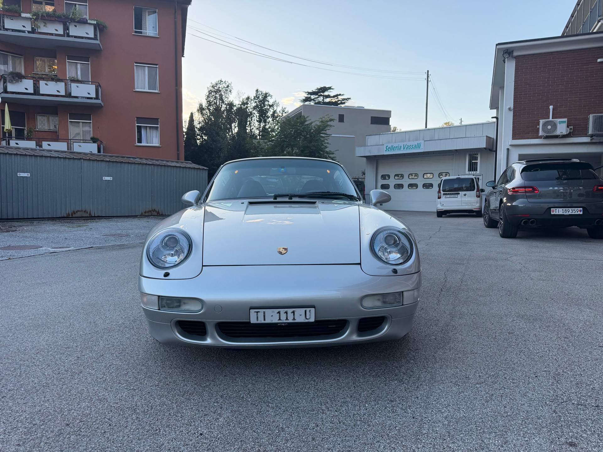 PORSCHE 911 Turbo-image-1