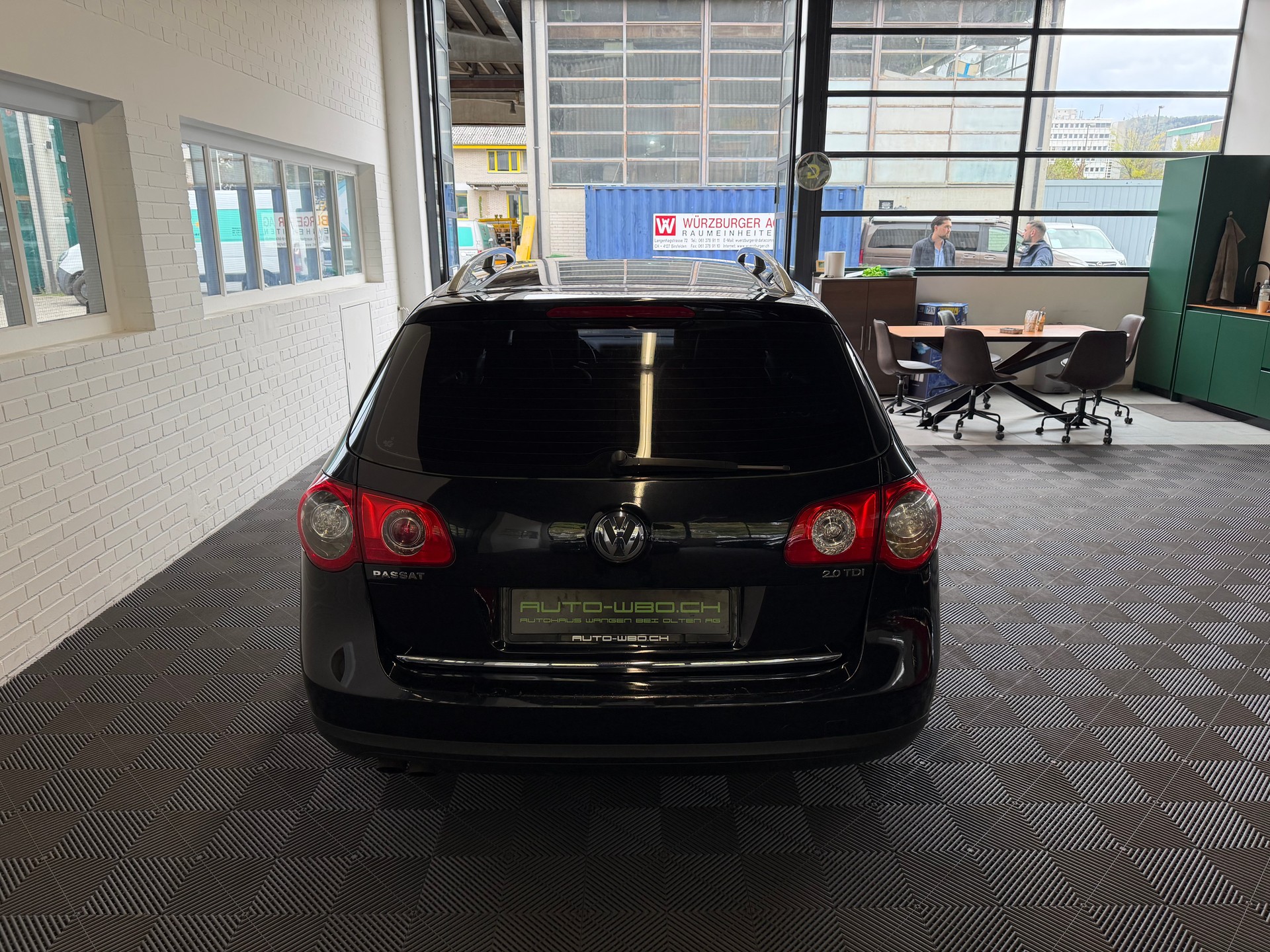 VW Passat Variant 2.0 TDI Highline-image-3