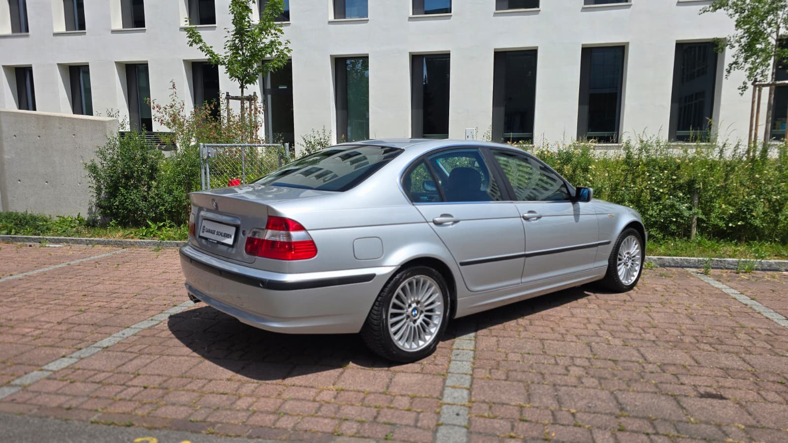 BMW 330xi Facelift| Frisch ab MFK und Service| Elk Leder Sitz| XENON| Tempomat| PDC Sens| Regen Sens-image-5