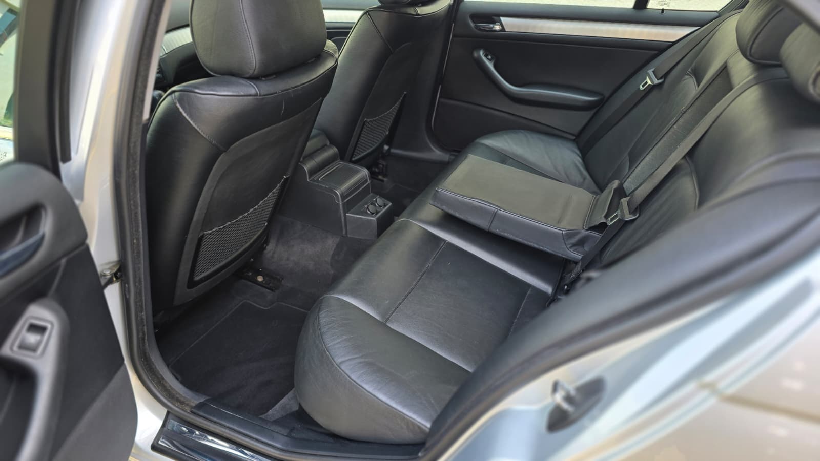 BMW 330xi Facelift| Frisch ab MFK und Service| Elk Leder Sitz| XENON| Tempomat| PDC Sens| Regen Sens-image-12