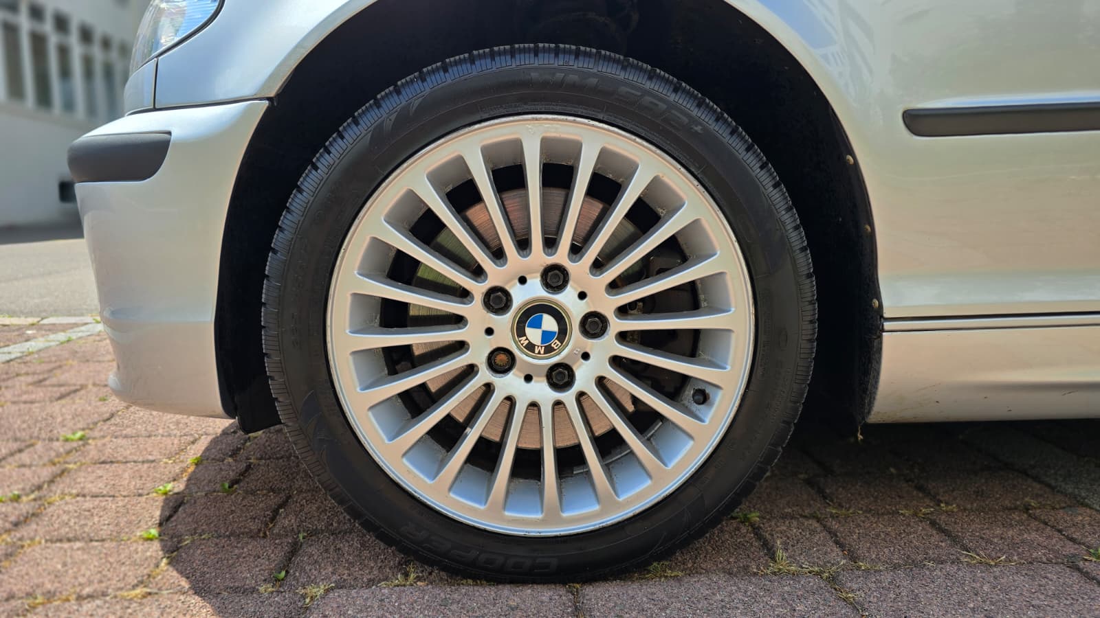BMW 330xi Facelift| Frisch ab MFK und Service| Elk Leder Sitz| XENON| Tempomat| PDC Sens| Regen Sens-image-8
