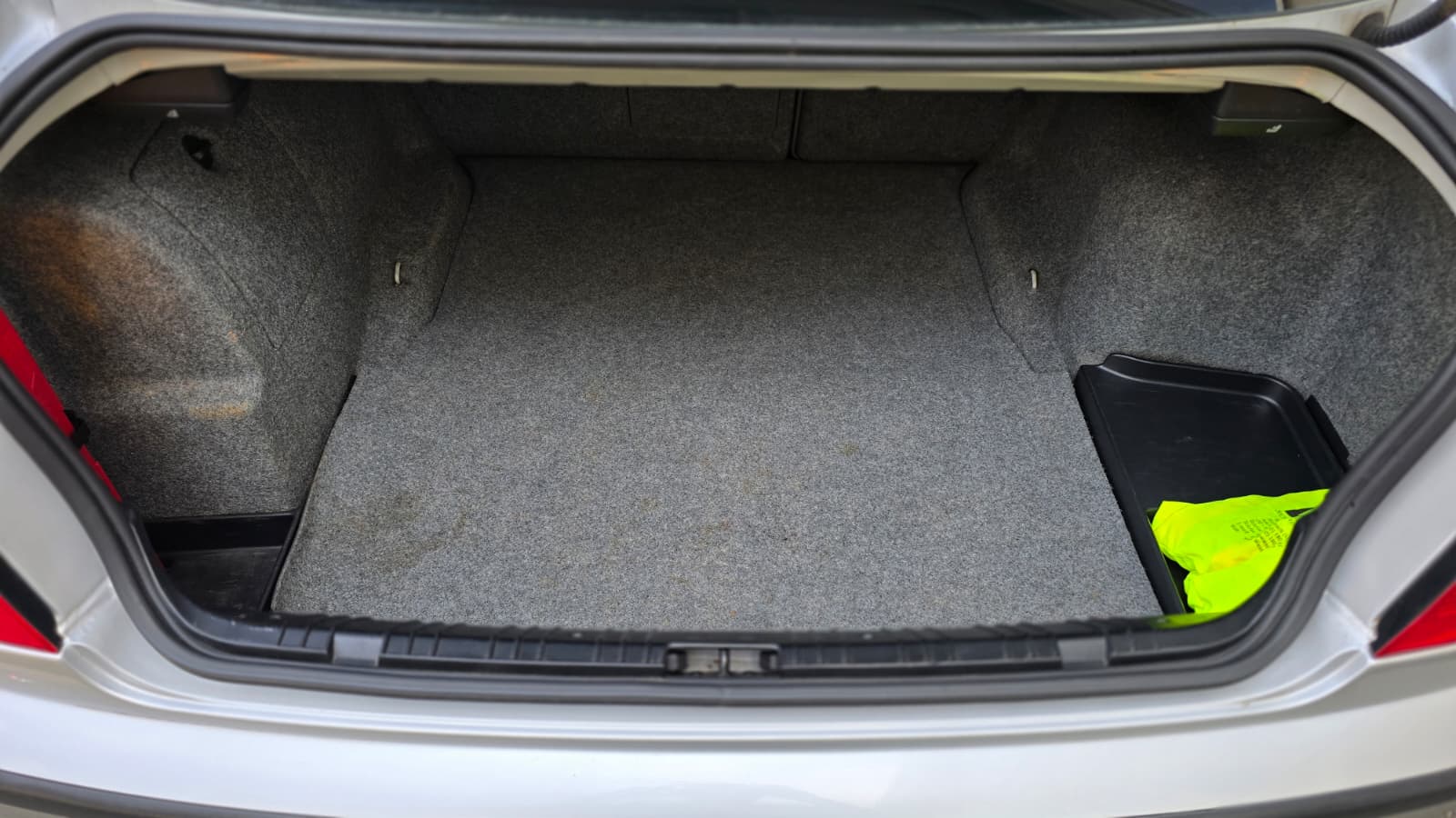 BMW 330xi Facelift| Frisch ab MFK und Service| Elk Leder Sitz| XENON| Tempomat| PDC Sens| Regen Sens-image-15