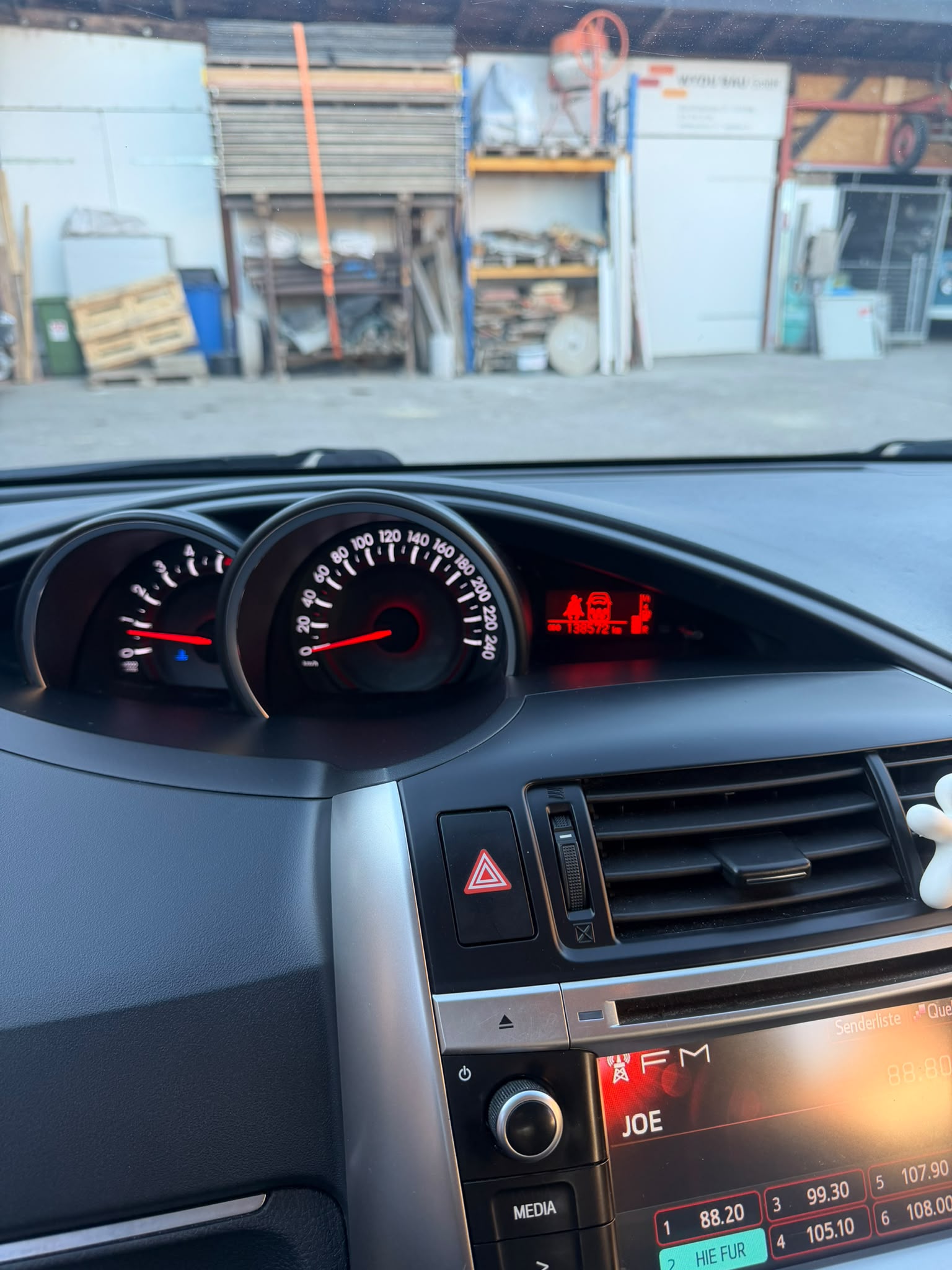 TOYOTA Verso 2.0 D-4D Luna-image-5