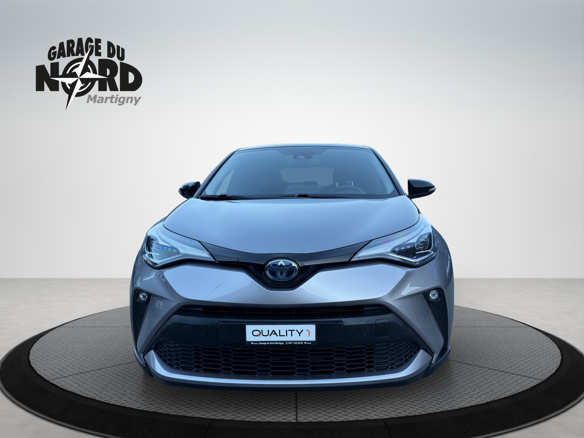TOYOTA C-HR 2.0 HSD CVT Trend-image-1
