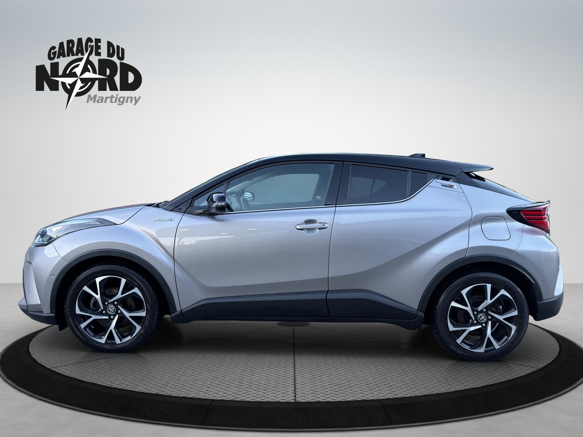 TOYOTA C-HR 2.0 HSD CVT Trend-image-2
