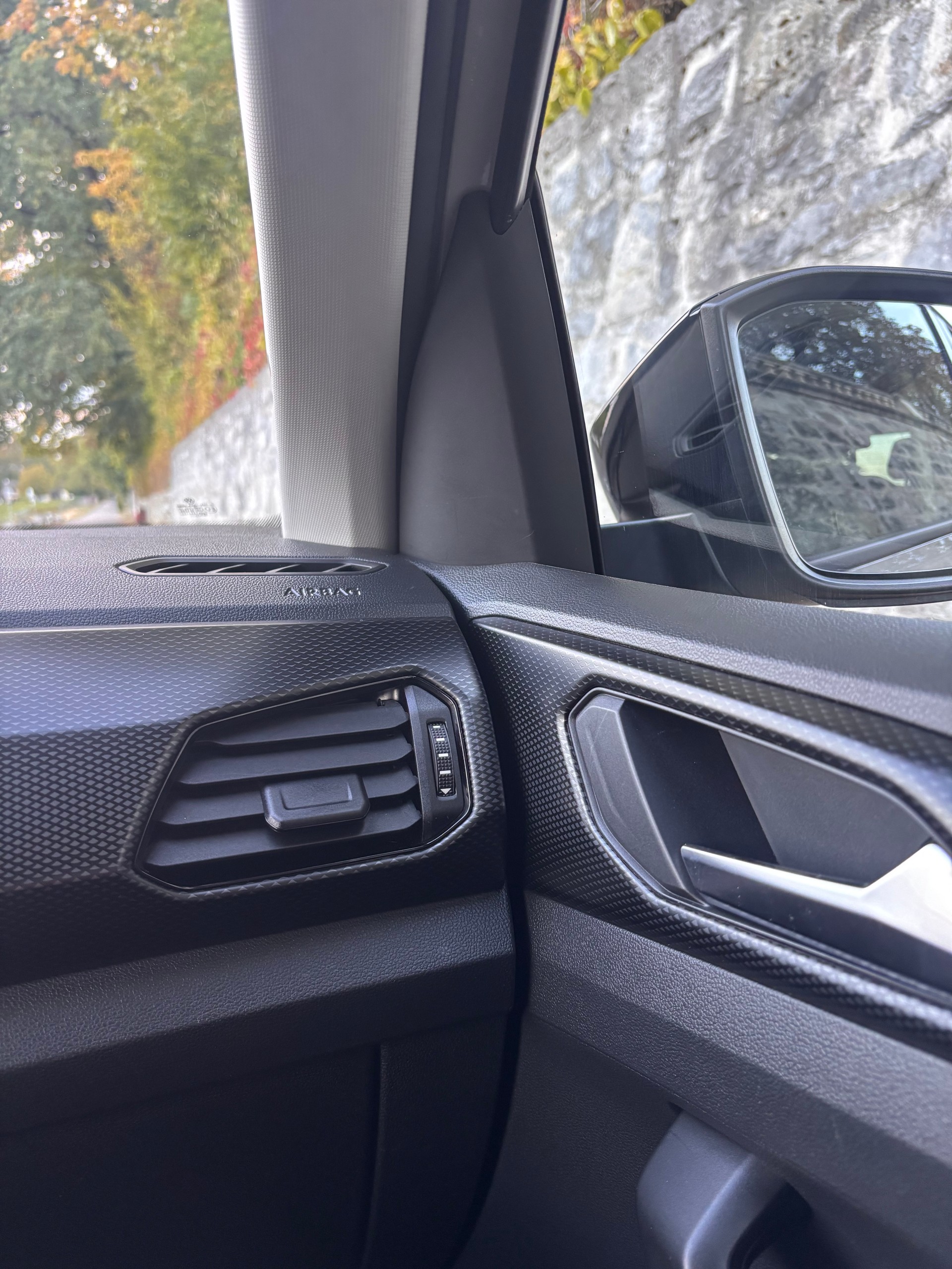 VW T-Cross 1.0 TSI Life DSG-image-9