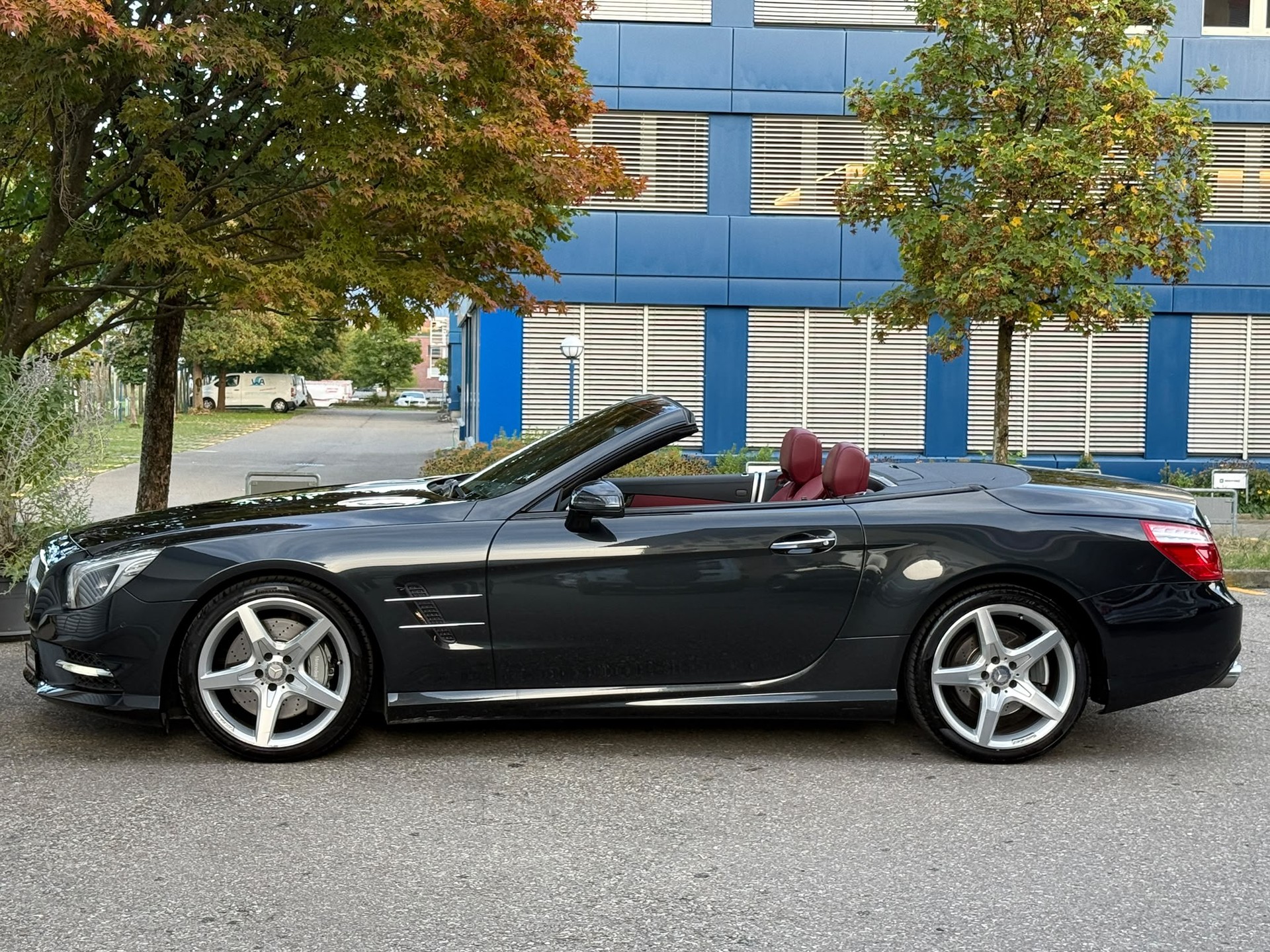 MERCEDES-BENZ SL 500 V8 Cabriolet-image-12