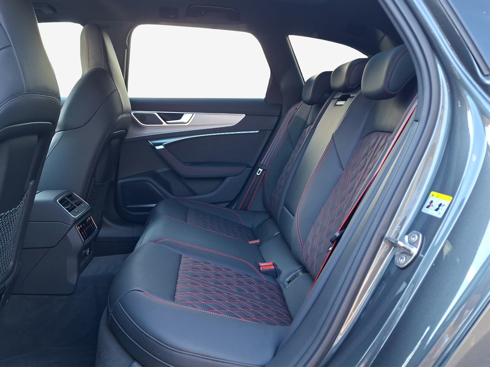 AUDI S6 Avant 3.0 TDI quattro tiptronic-image-11