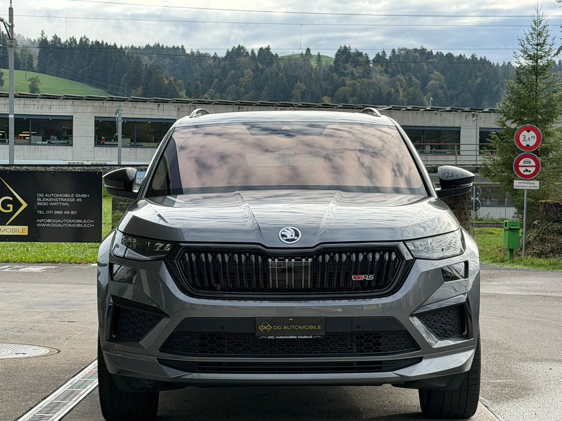SKODA Kodiaq 2.0 TSI 4x4 RS *El. Anhängerkupplung**Panoramaglasdach**RS-Ledersitze**Top Zustand**Top Ausstattung*-image-1