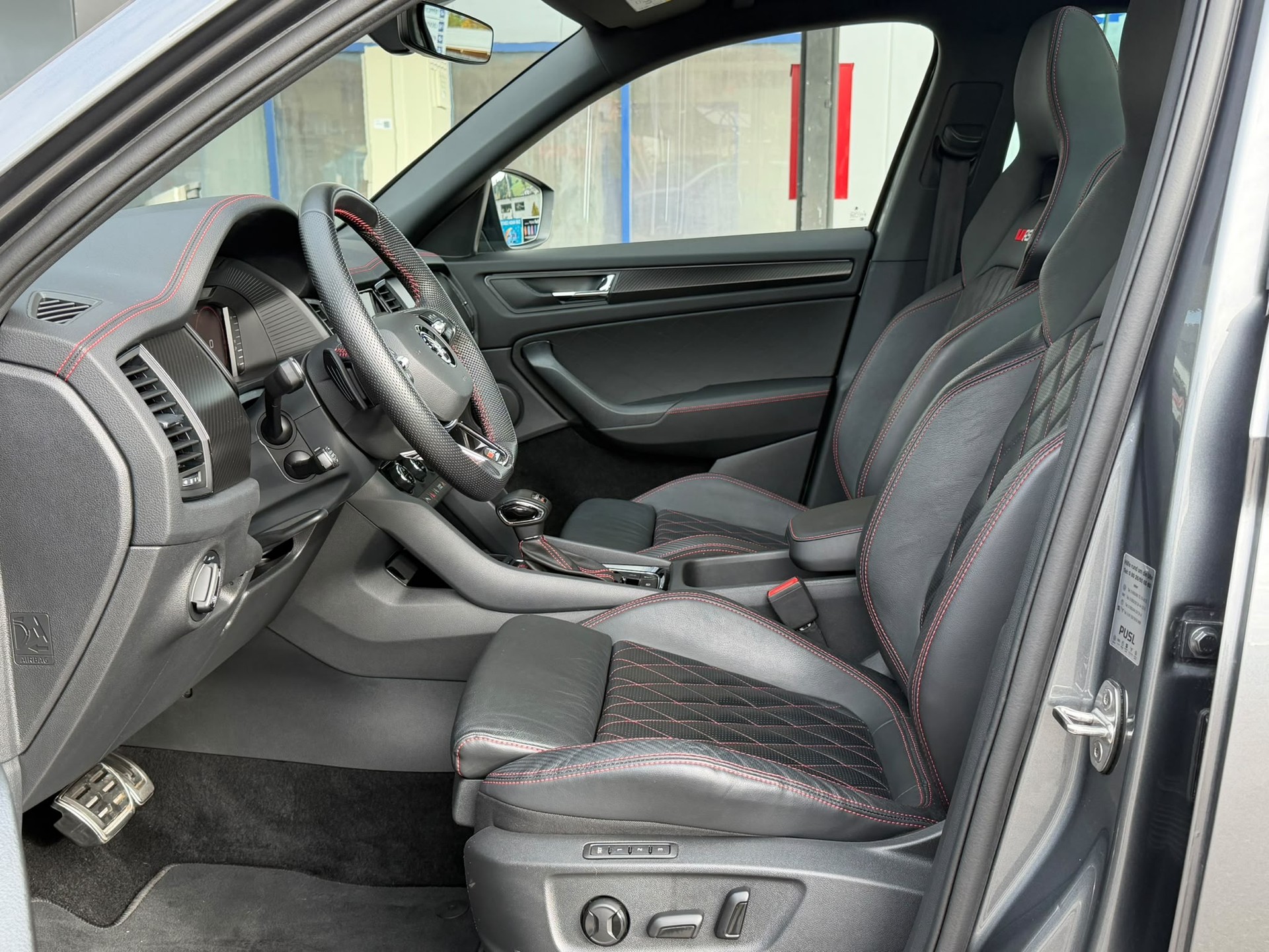 SKODA Kodiaq 2.0 TSI 4x4 RS *El. Anhängerkupplung**Panoramaglasdach**RS-Ledersitze**Top Zustand**Top Ausstattung*-image-7