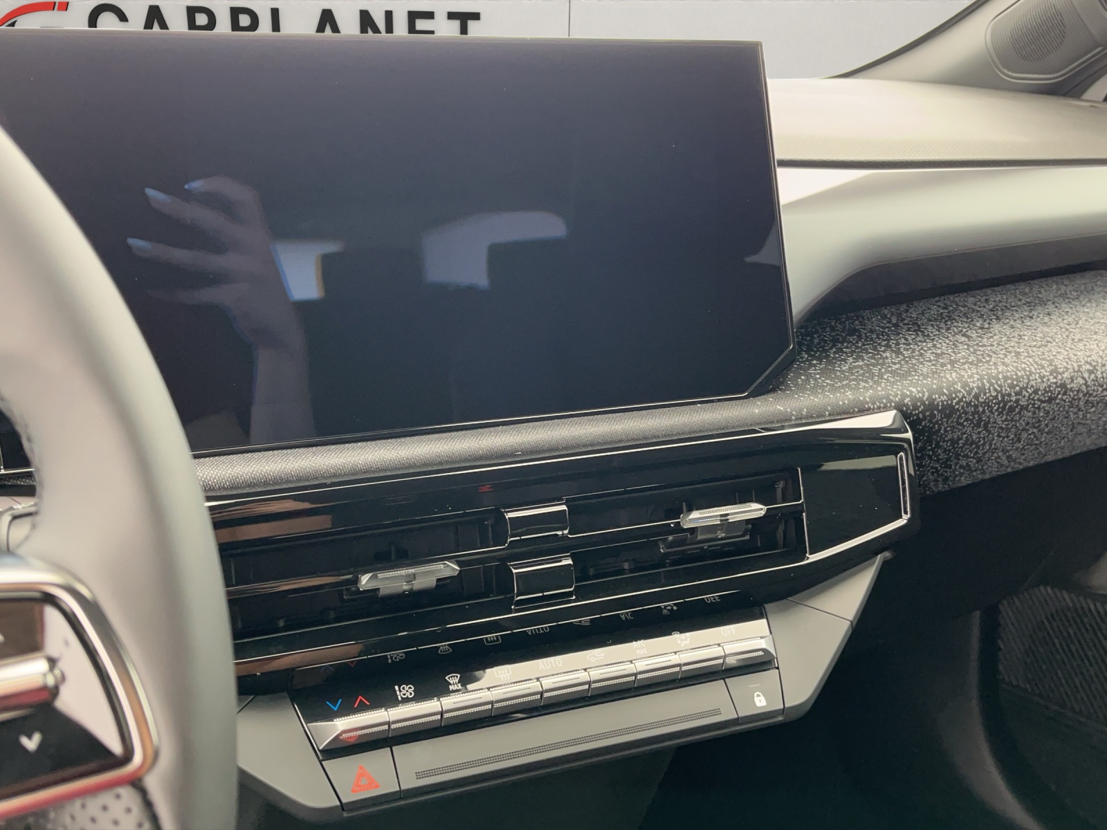 RENAULT Clio 1.8 E-Tech techno-image-11