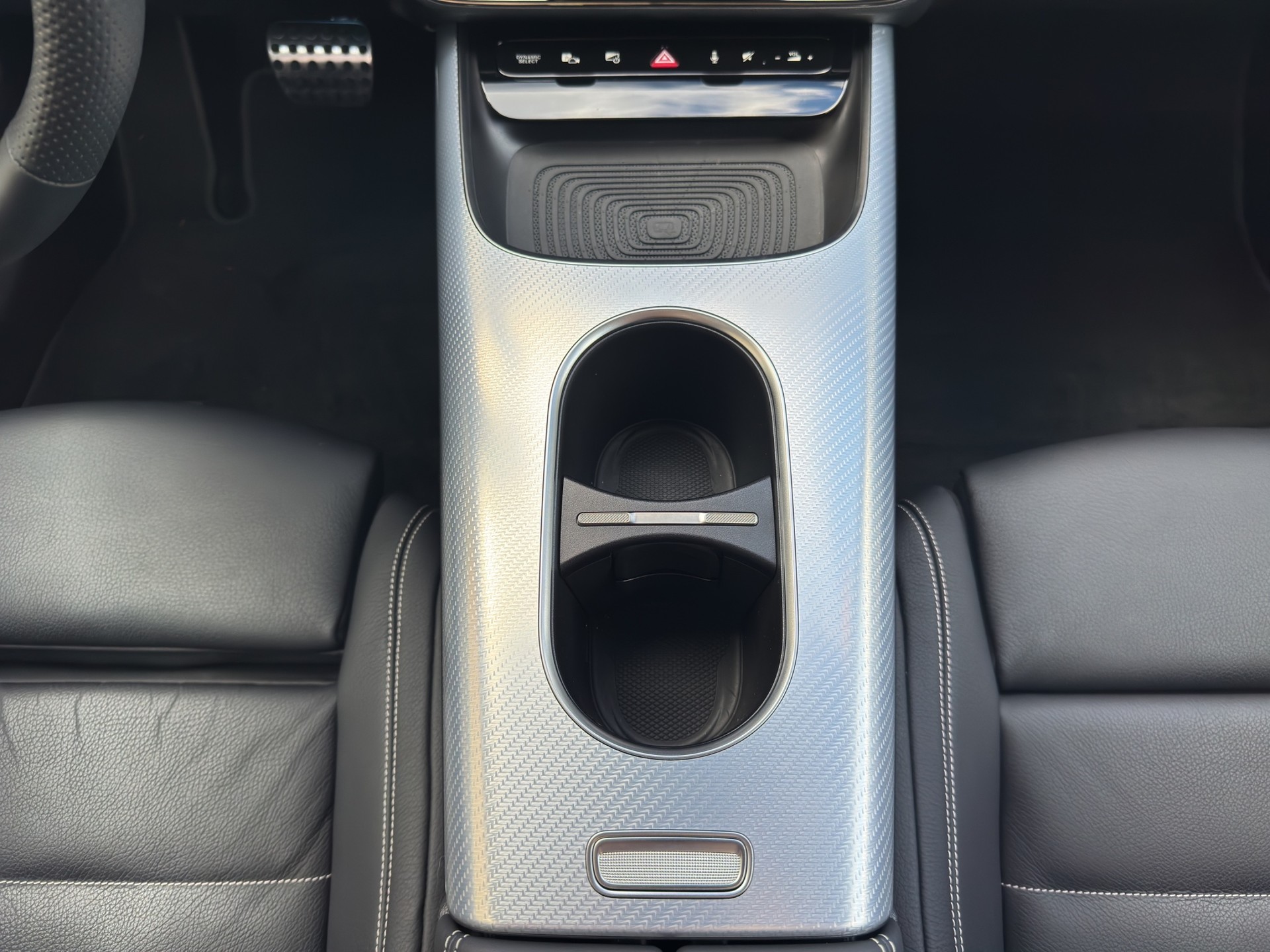 MERCEDES-BENZ CLA 350 AMG Line 4matic-image-13