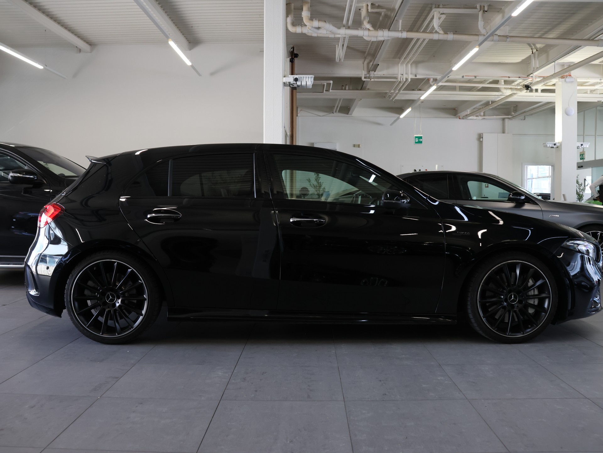 MERCEDES-BENZ A 35 AMG 4Matic Speedshift-image-29