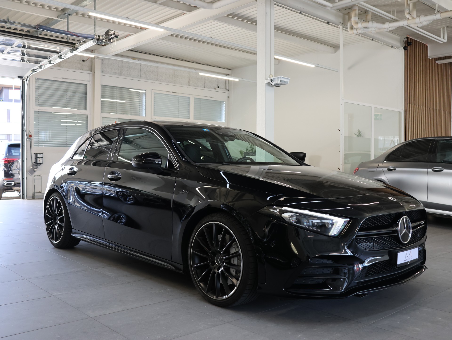 MERCEDES-BENZ A 35 AMG 4Matic Speedshift-image-1
