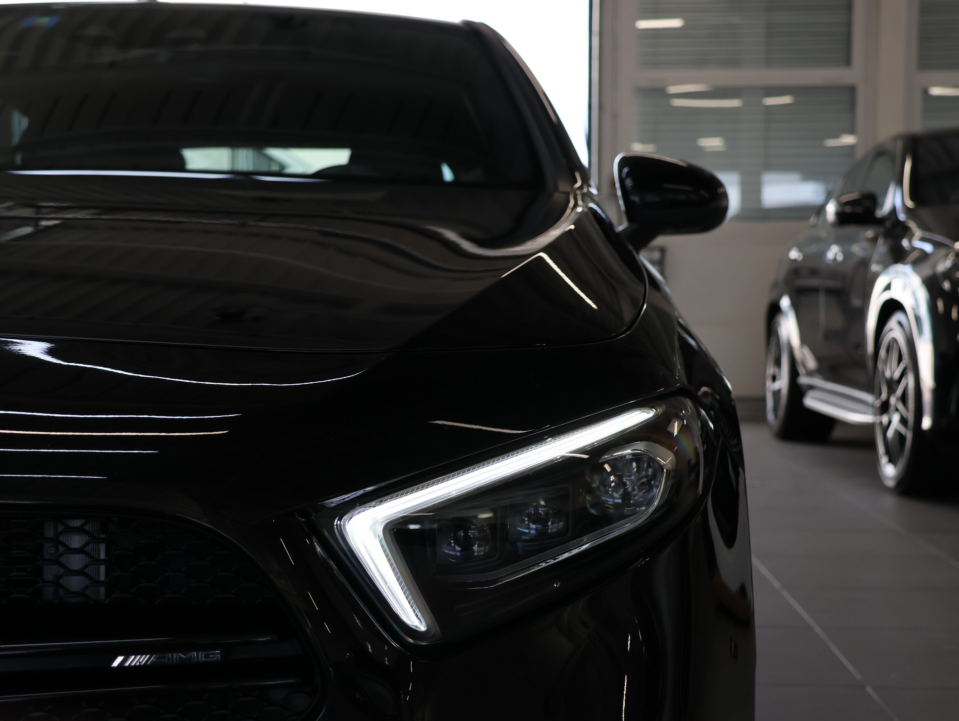 MERCEDES-BENZ A 35 AMG 4Matic Speedshift-image-11