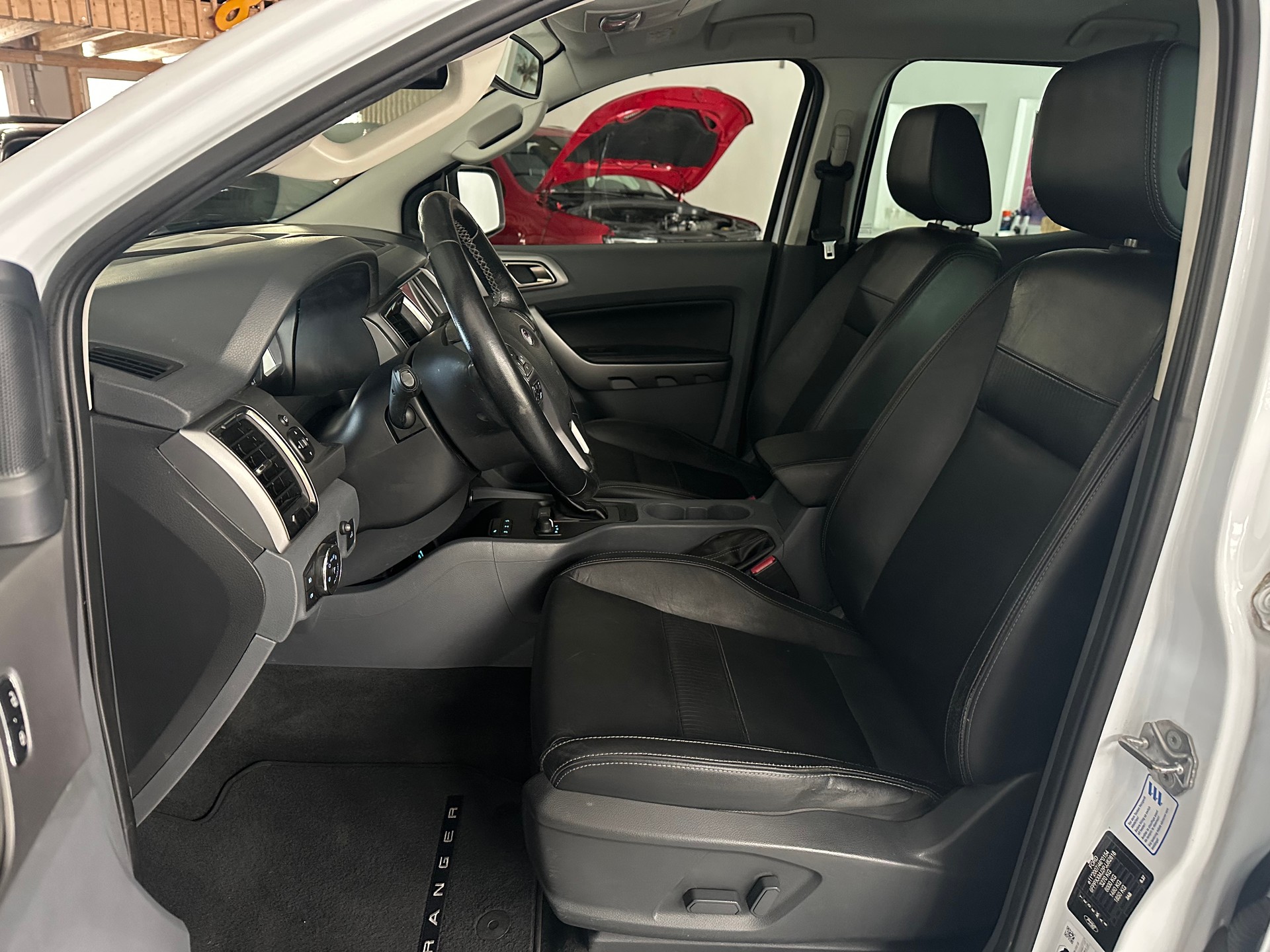 FORD Ranger LTD 3.2 TDCi 4x4 A-image-2