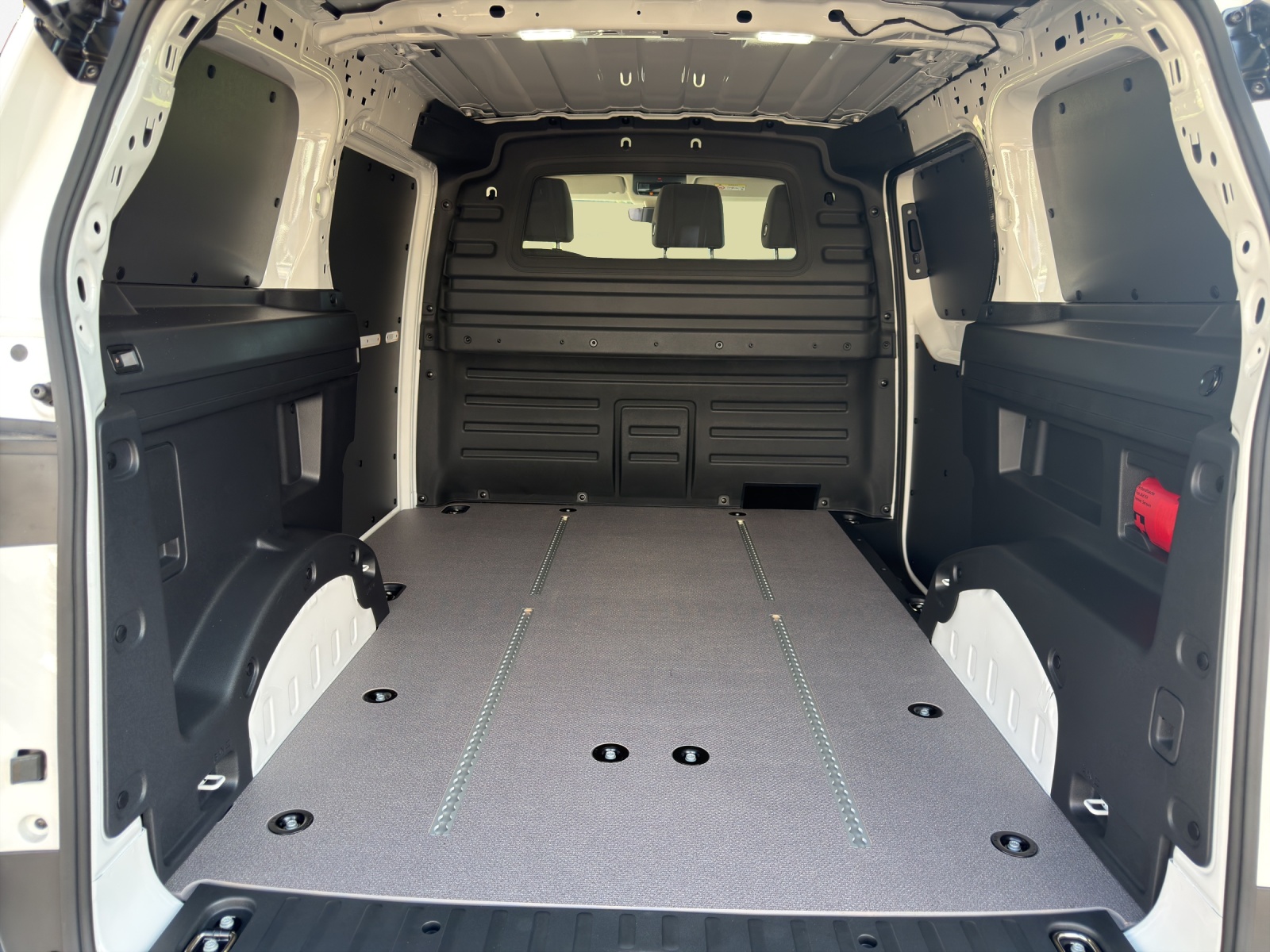 VW ID. Buzz Cargo Pro 4Motion 79/84kWh 2988mm-image-12