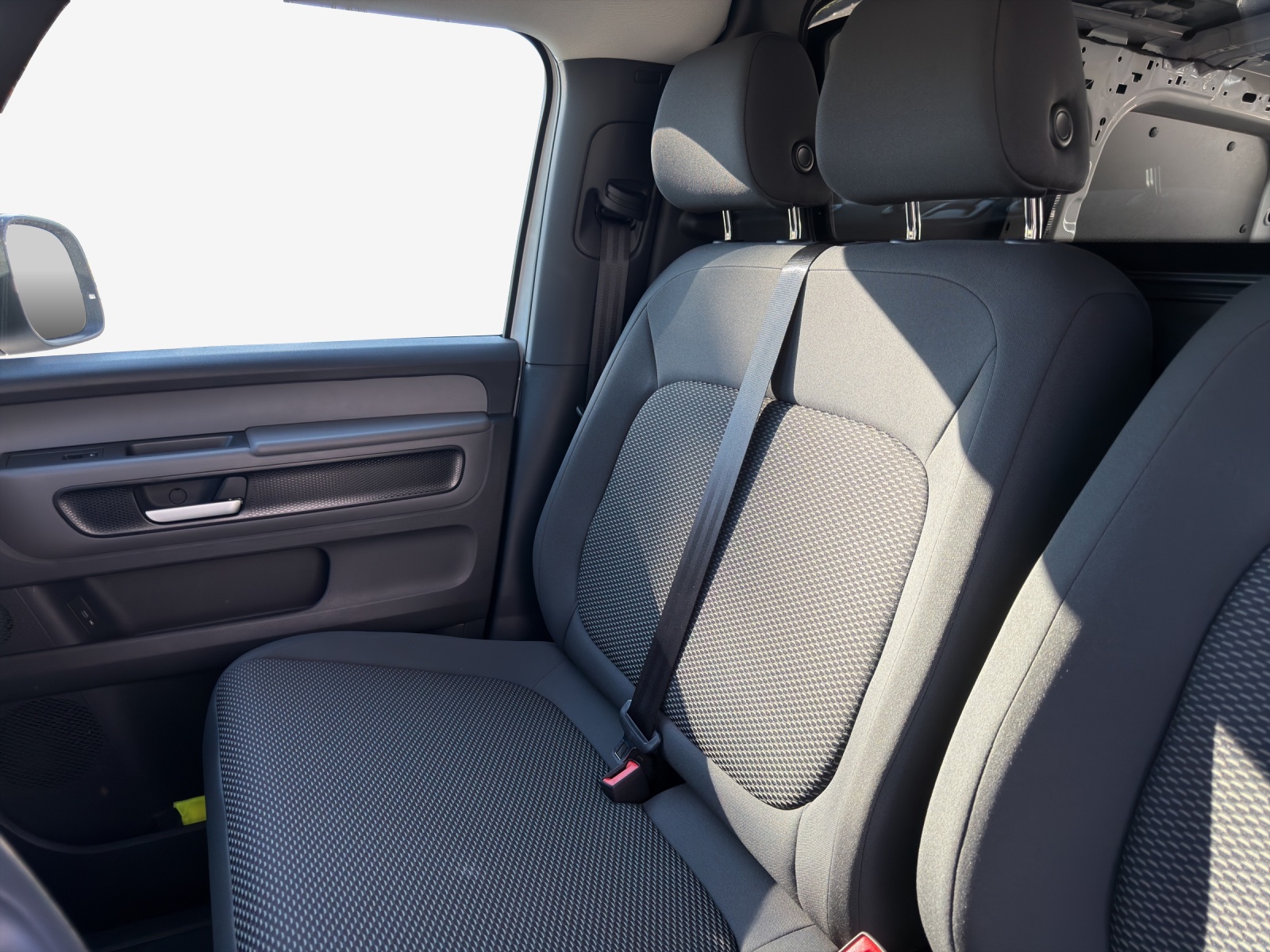 VW ID. Buzz Cargo Pro 4Motion 79/84kWh 2988mm-image-11