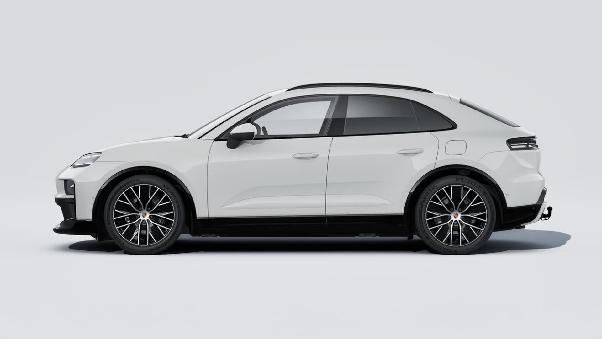 PORSCHE Macan 4-image-1
