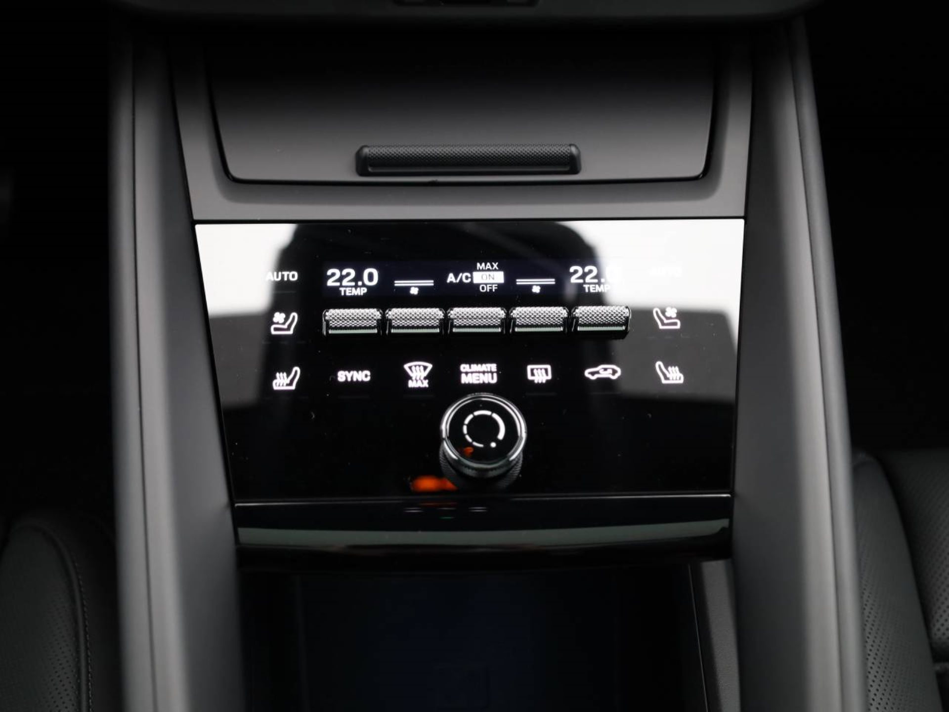 PORSCHE Macan 4-image-15