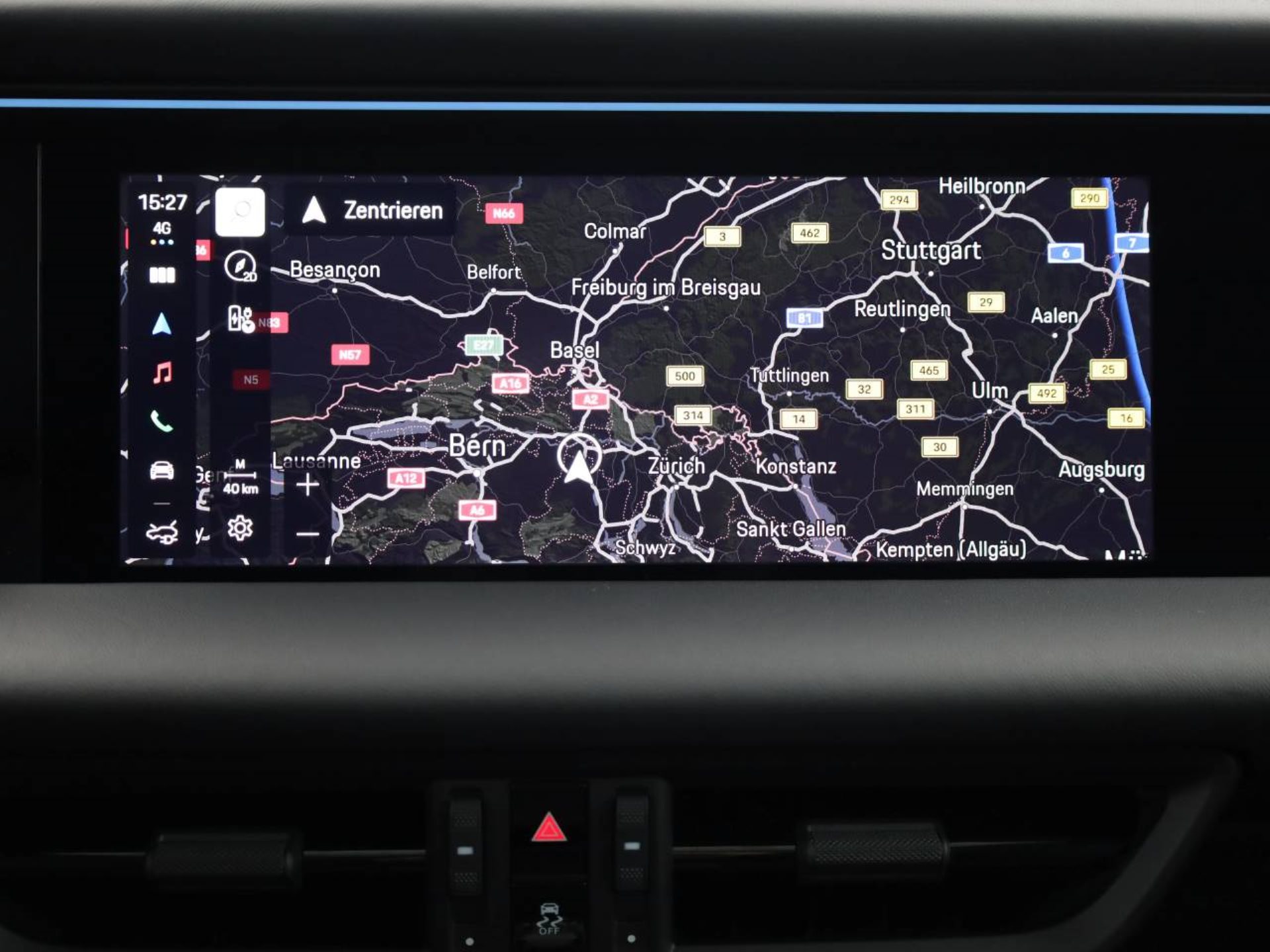 PORSCHE Macan 4-image-14