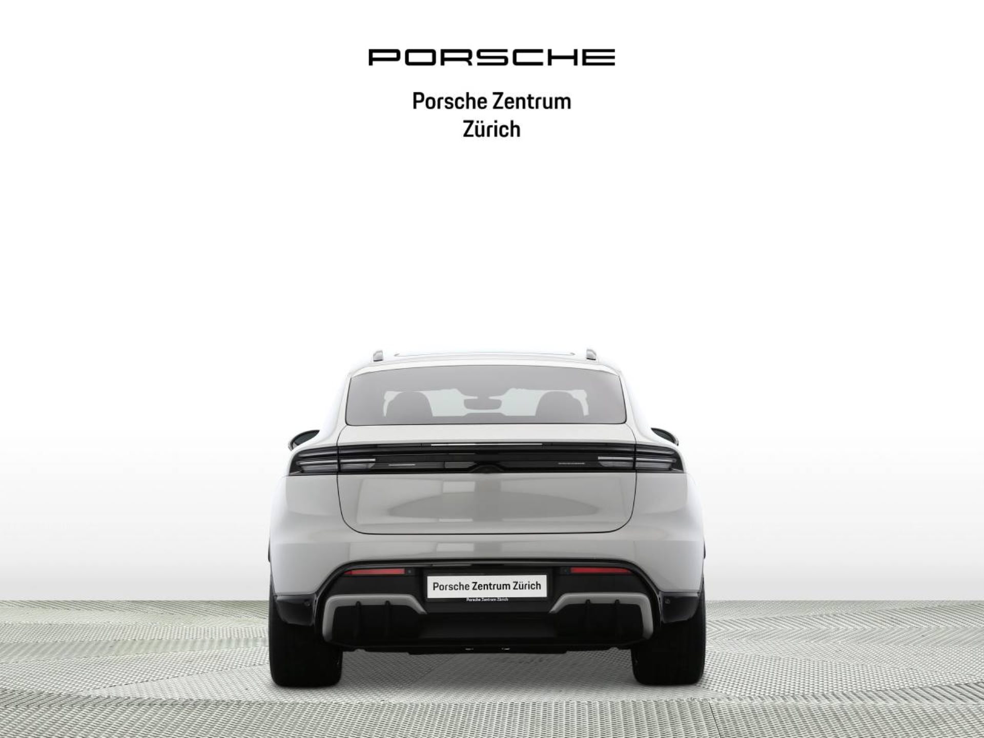 PORSCHE Macan 4-image-6