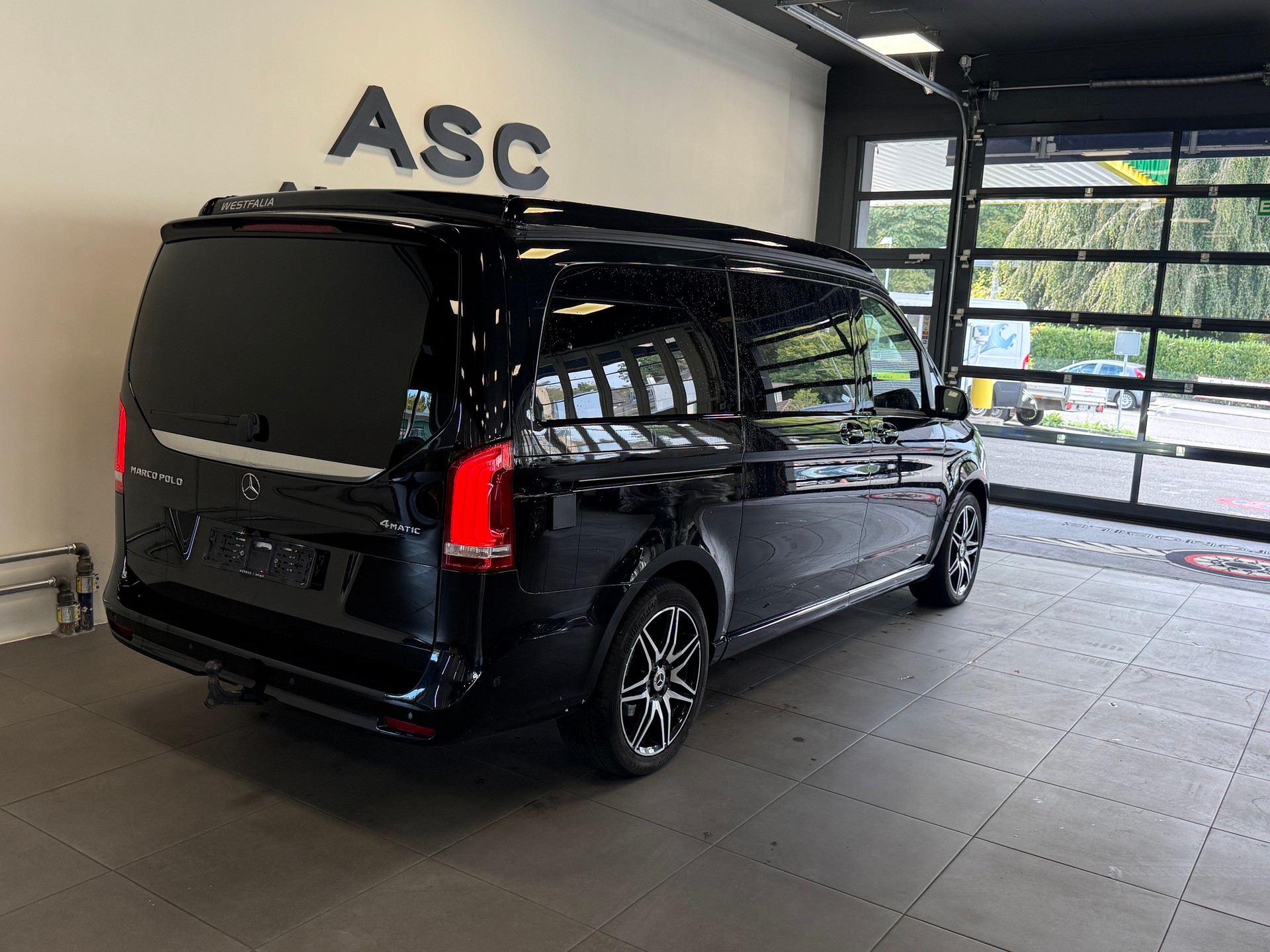 MERCEDES-BENZ Marco Polo Horizon 300 d 4M Automat, AMG Line-image-3
