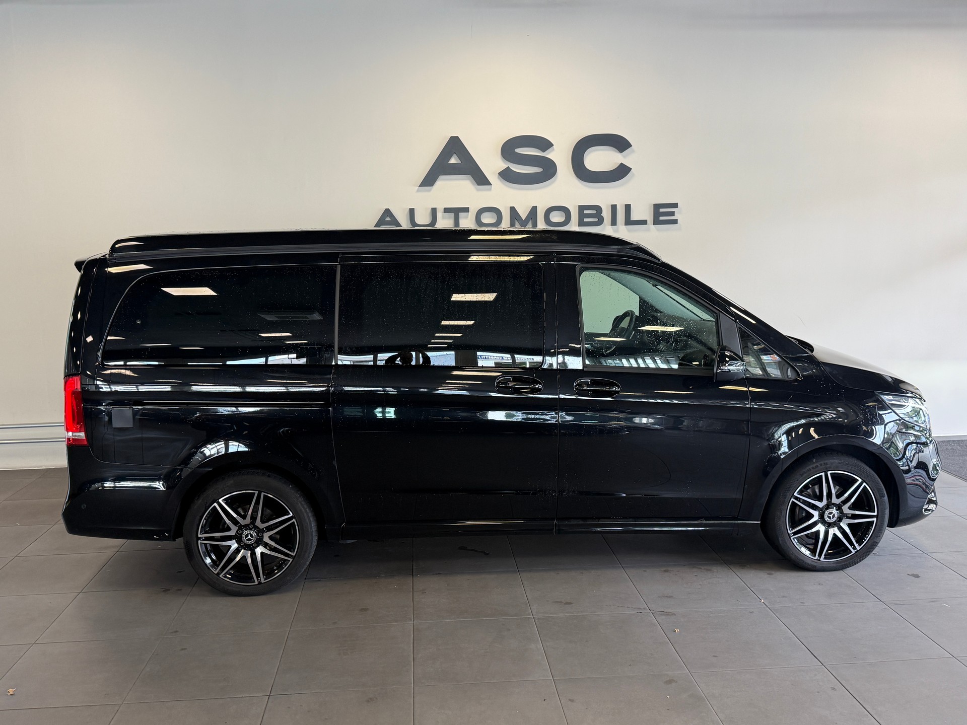 MERCEDES-BENZ Marco Polo Horizon 300 d 4M Automat, AMG Line-image-2