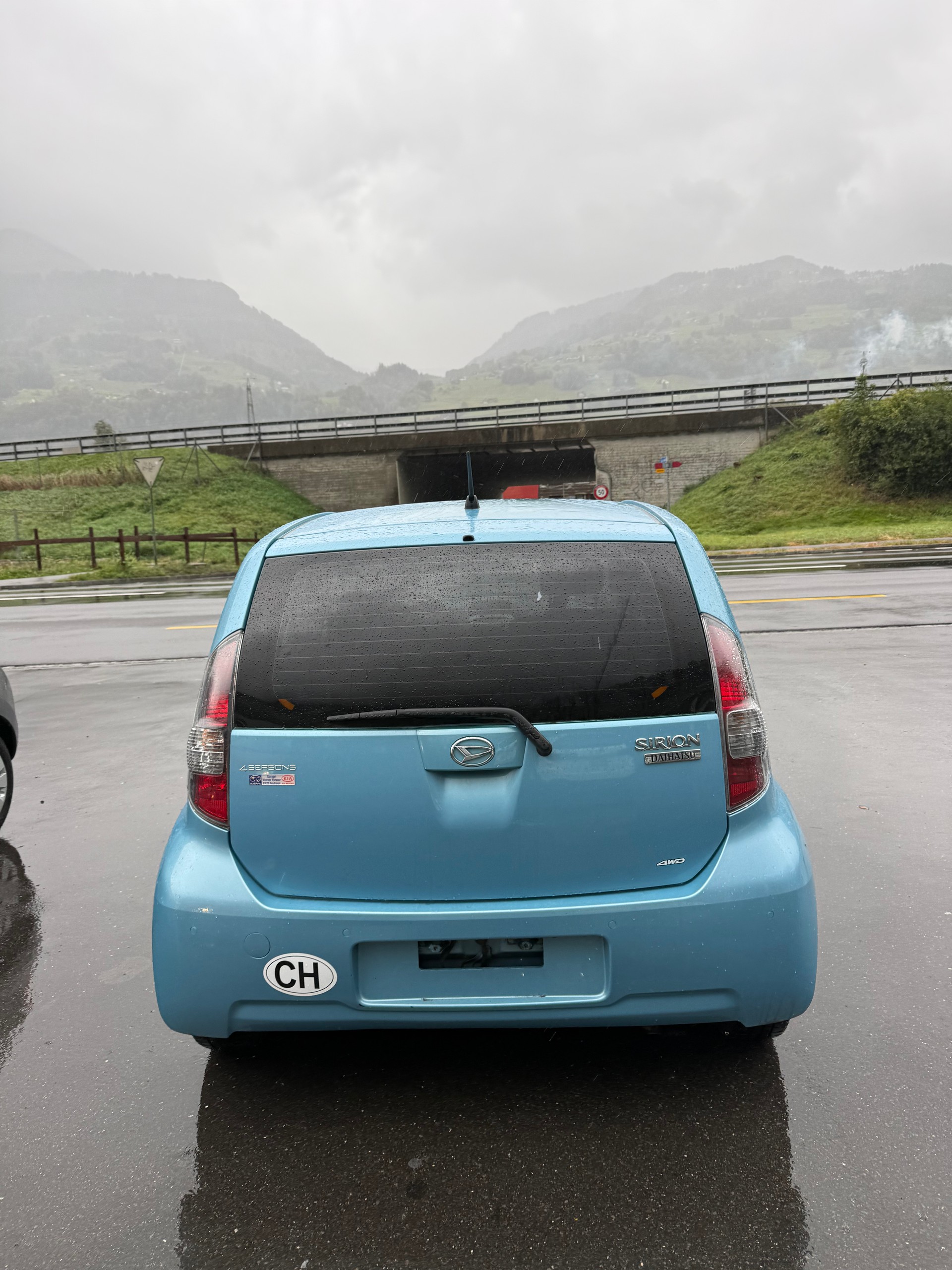 DAIHATSU Sirion 1.3 eco-4WD 4seasons Automatic-image-12