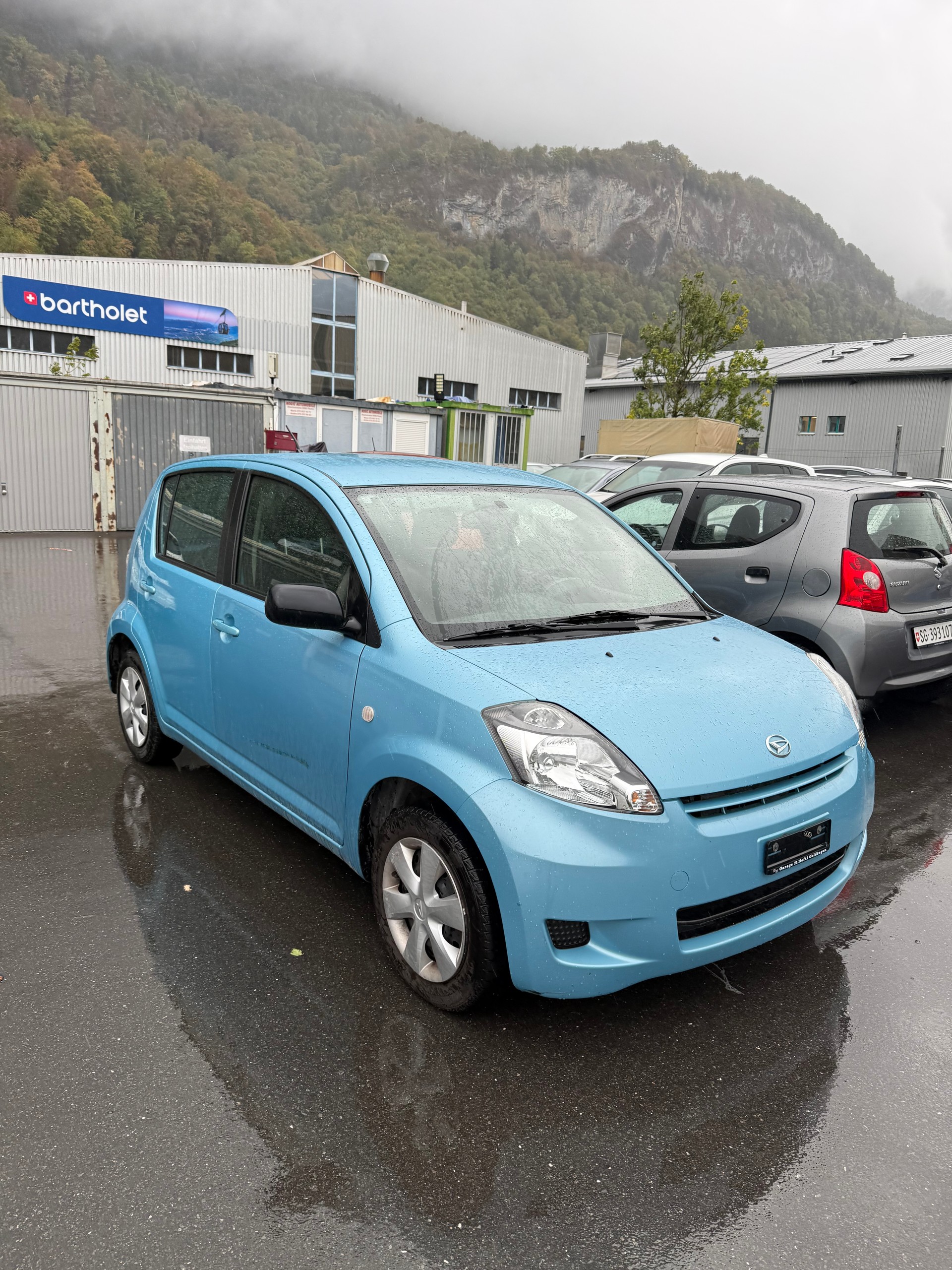 DAIHATSU Sirion 1.3 eco-4WD 4seasons Automatic-image-3