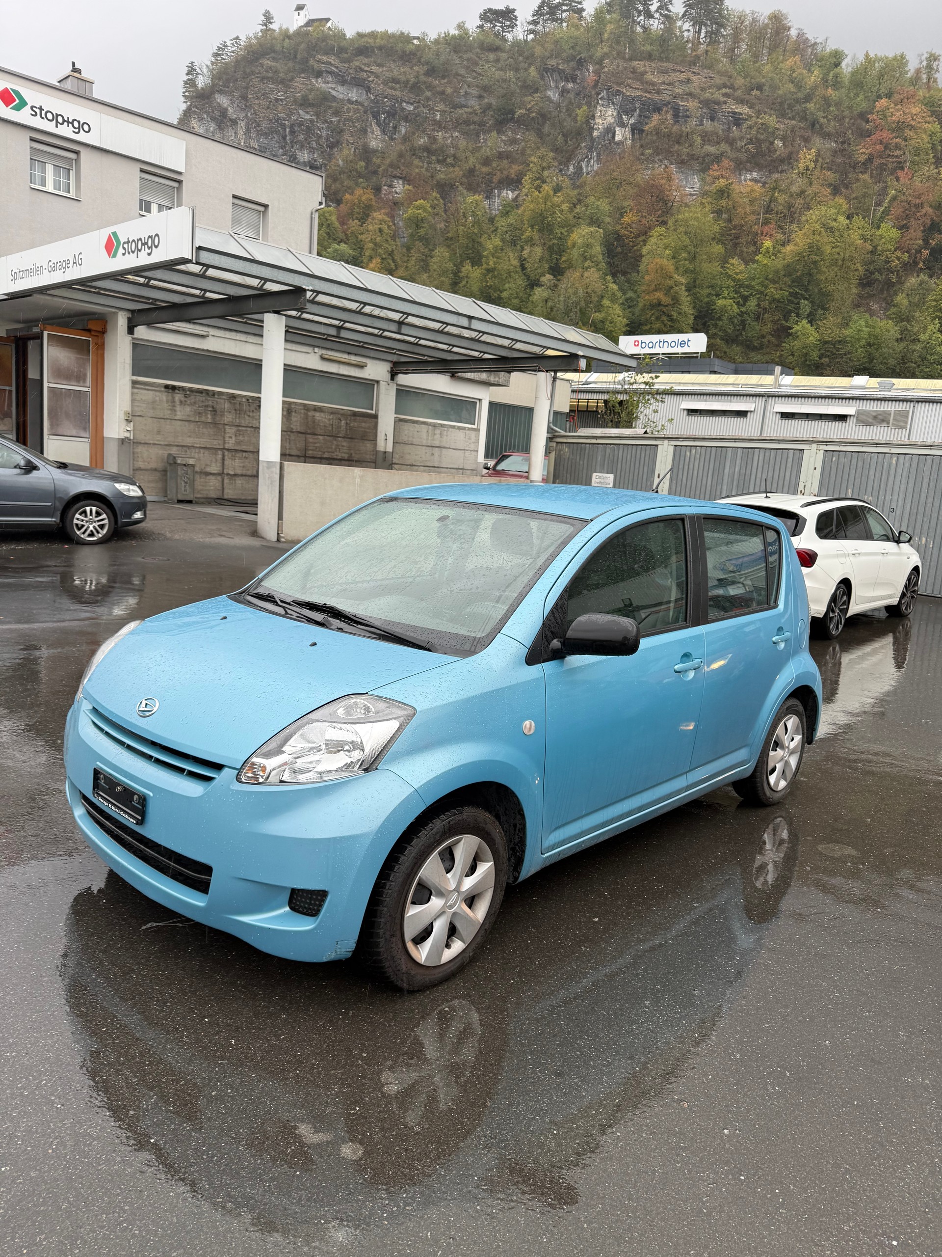DAIHATSU Sirion 1.3 eco-4WD 4seasons Automatic-image-1