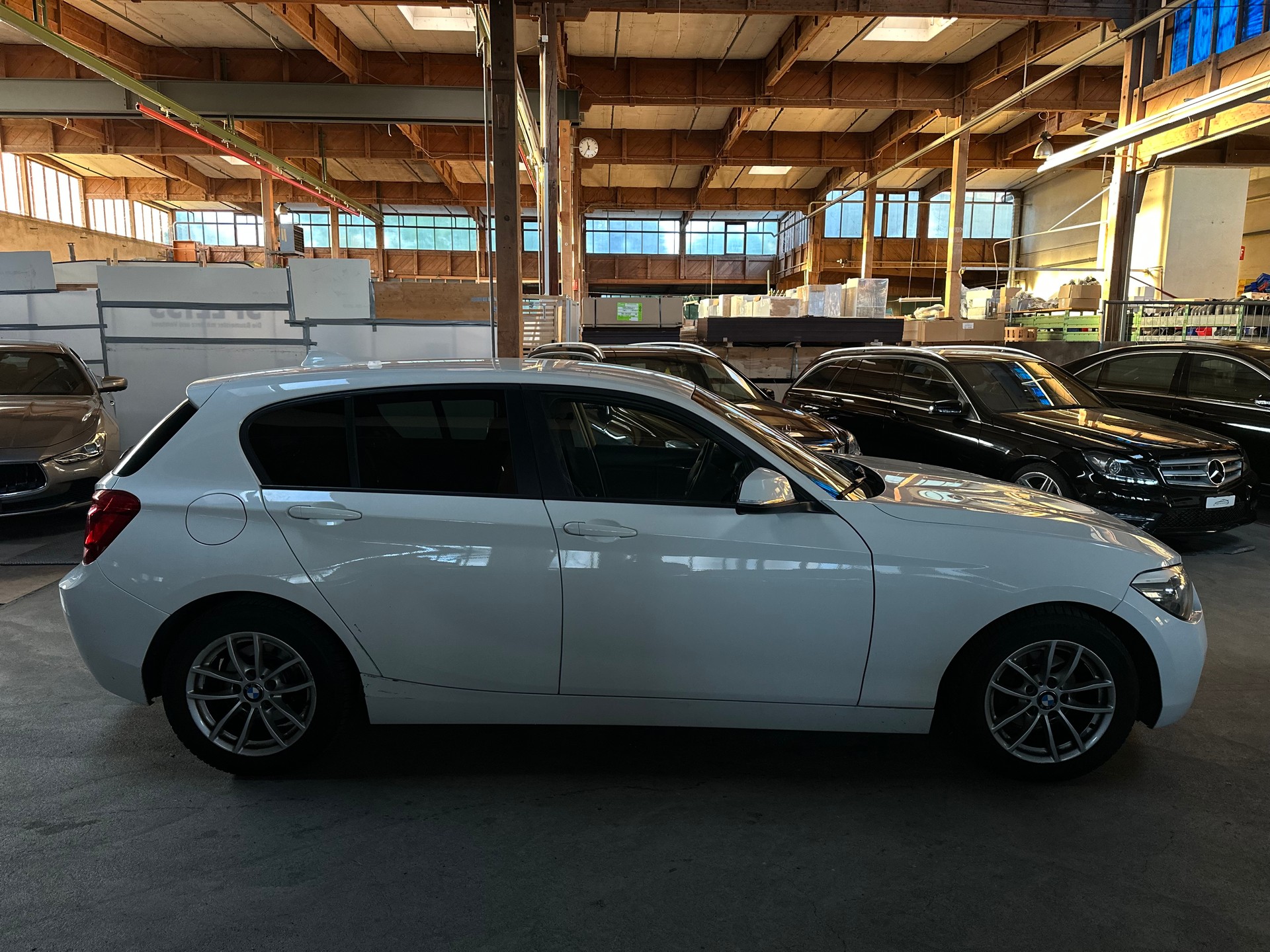 BMW 116d Efficient-Dynamics Edition-image-3