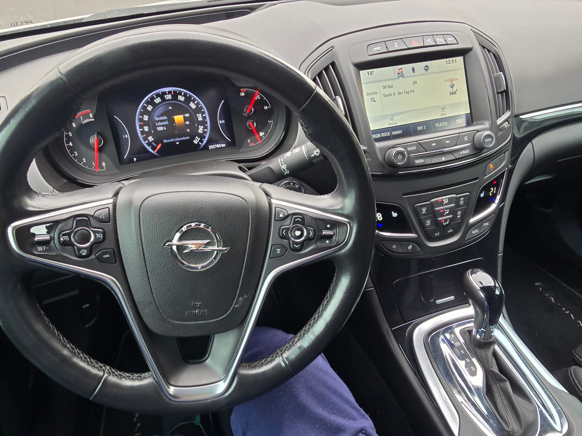 OPEL Insignia Country Tourer 2.0 Turbo 4WD Automatic-image-6