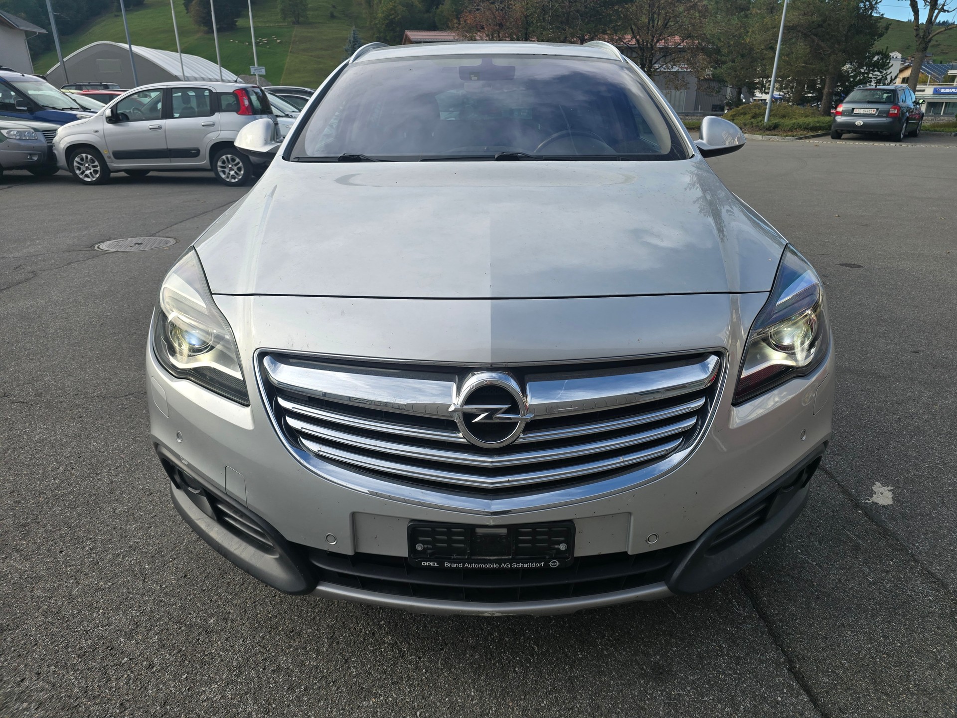 OPEL Insignia Country Tourer 2.0 Turbo 4WD Automatic-image-1