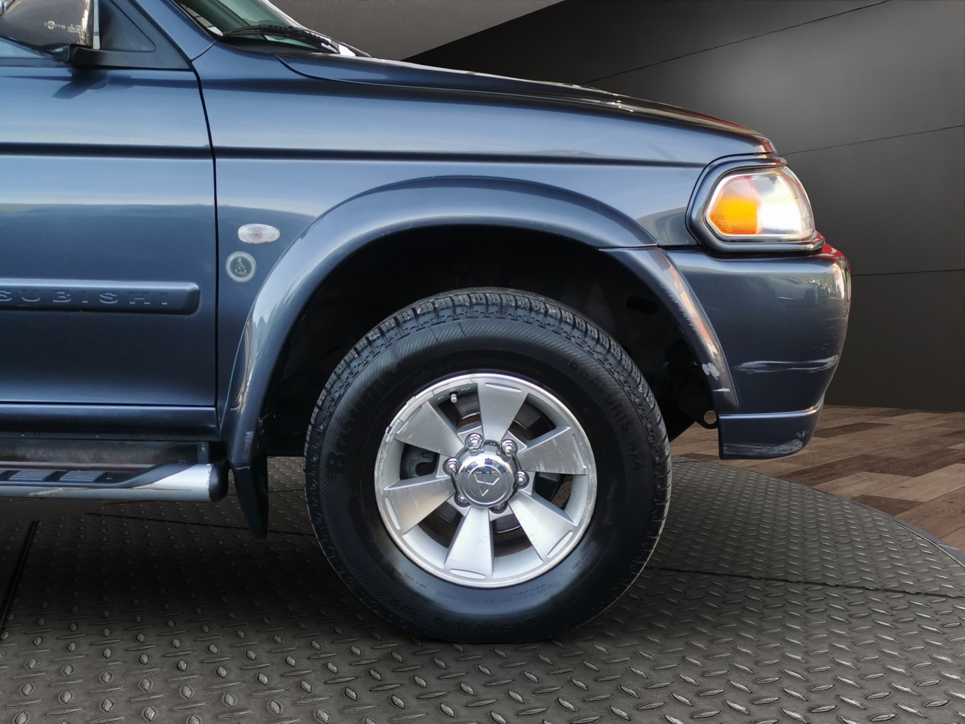 MITSUBISHI Pajero Sport TD-image-3