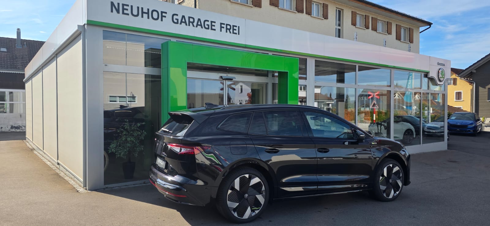 SKODA Enyaq 4x4 RS-image-4