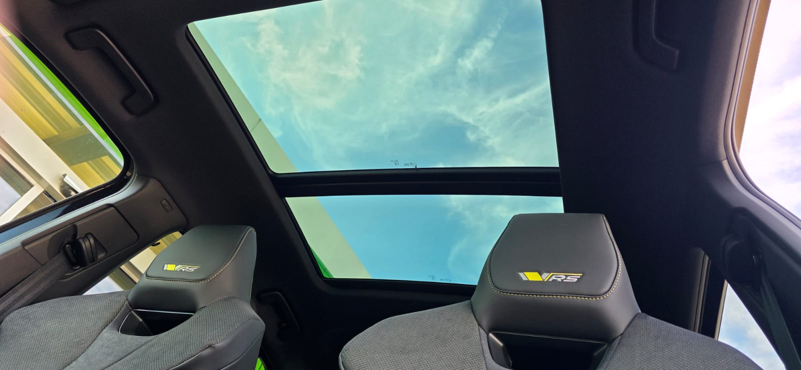 SKODA Enyaq 4x4 RS-image-15