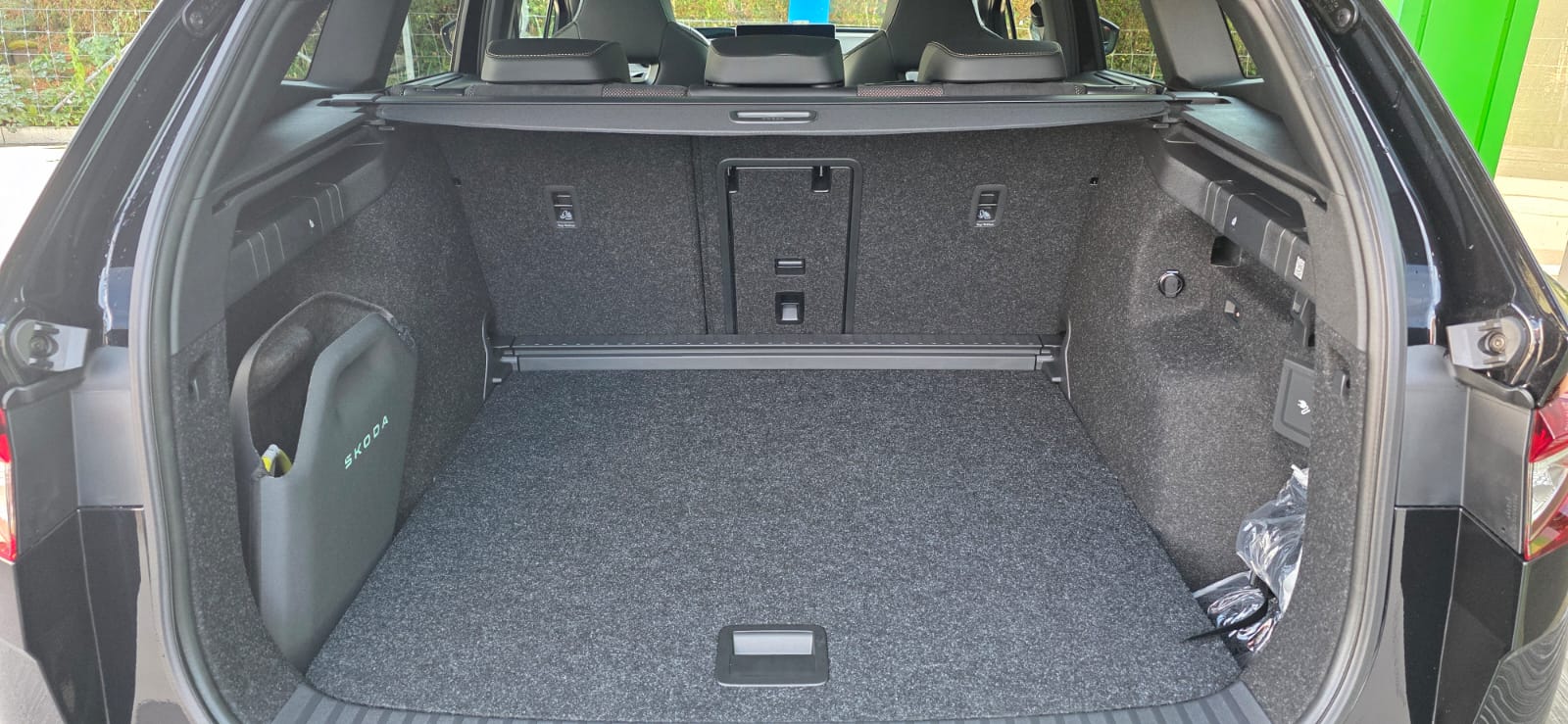 SKODA Enyaq 4x4 RS-image-18