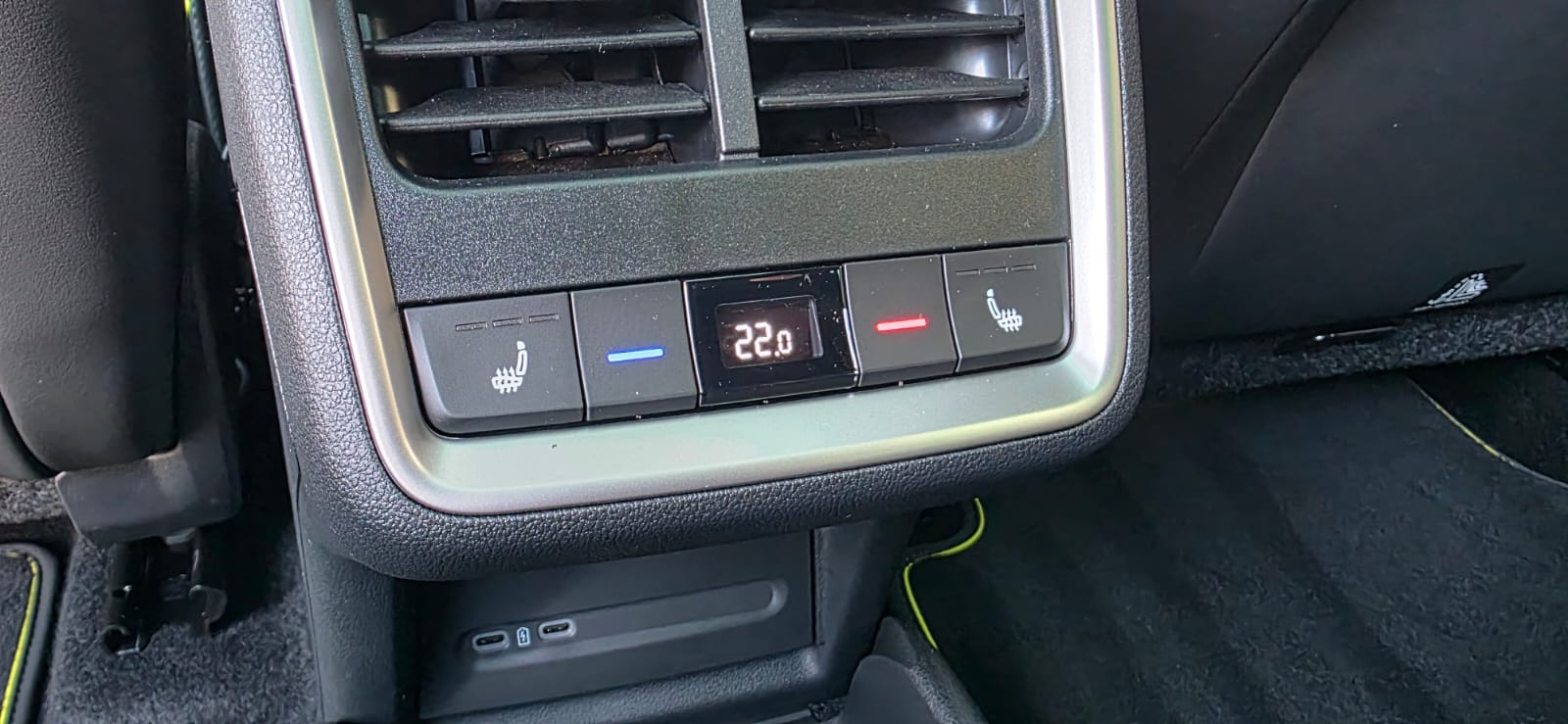 SKODA Enyaq 4x4 RS-image-14