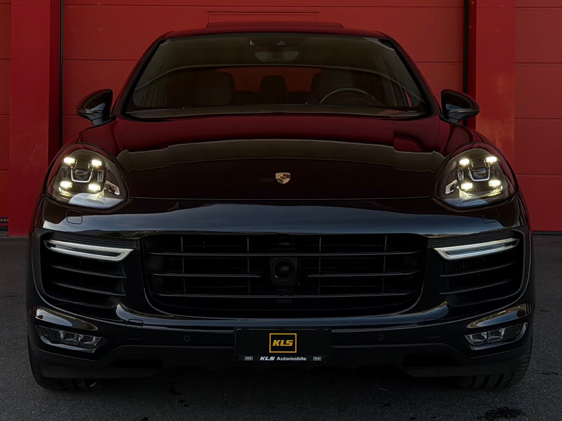 PORSCHE Cayenne Turbo *Porsche Approved* *CH-Fahrzeug*-image-1