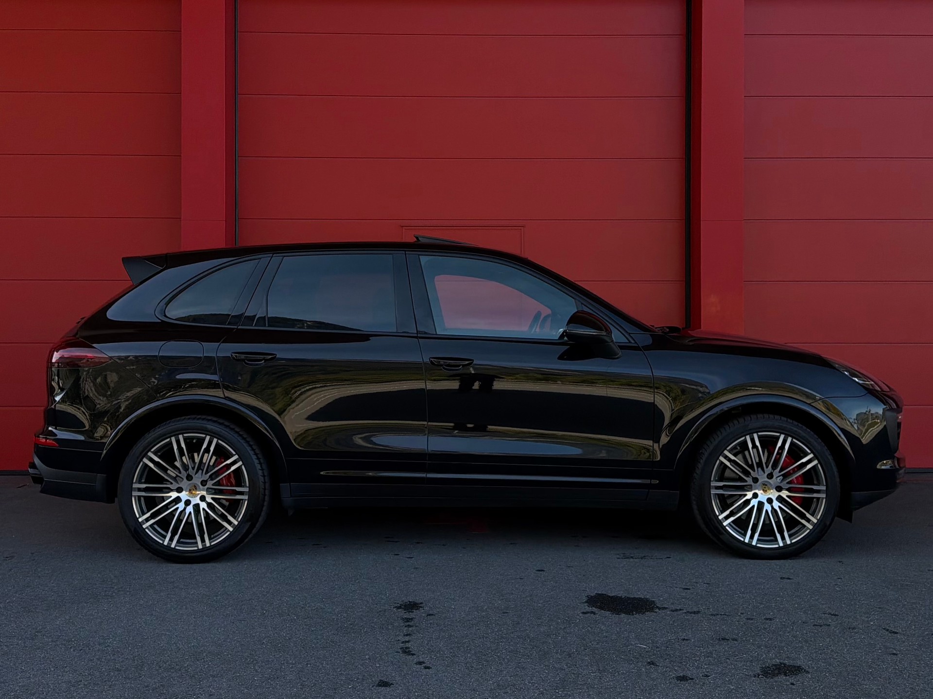 PORSCHE Cayenne Turbo *Porsche Approved* *CH-Fahrzeug*-image-2