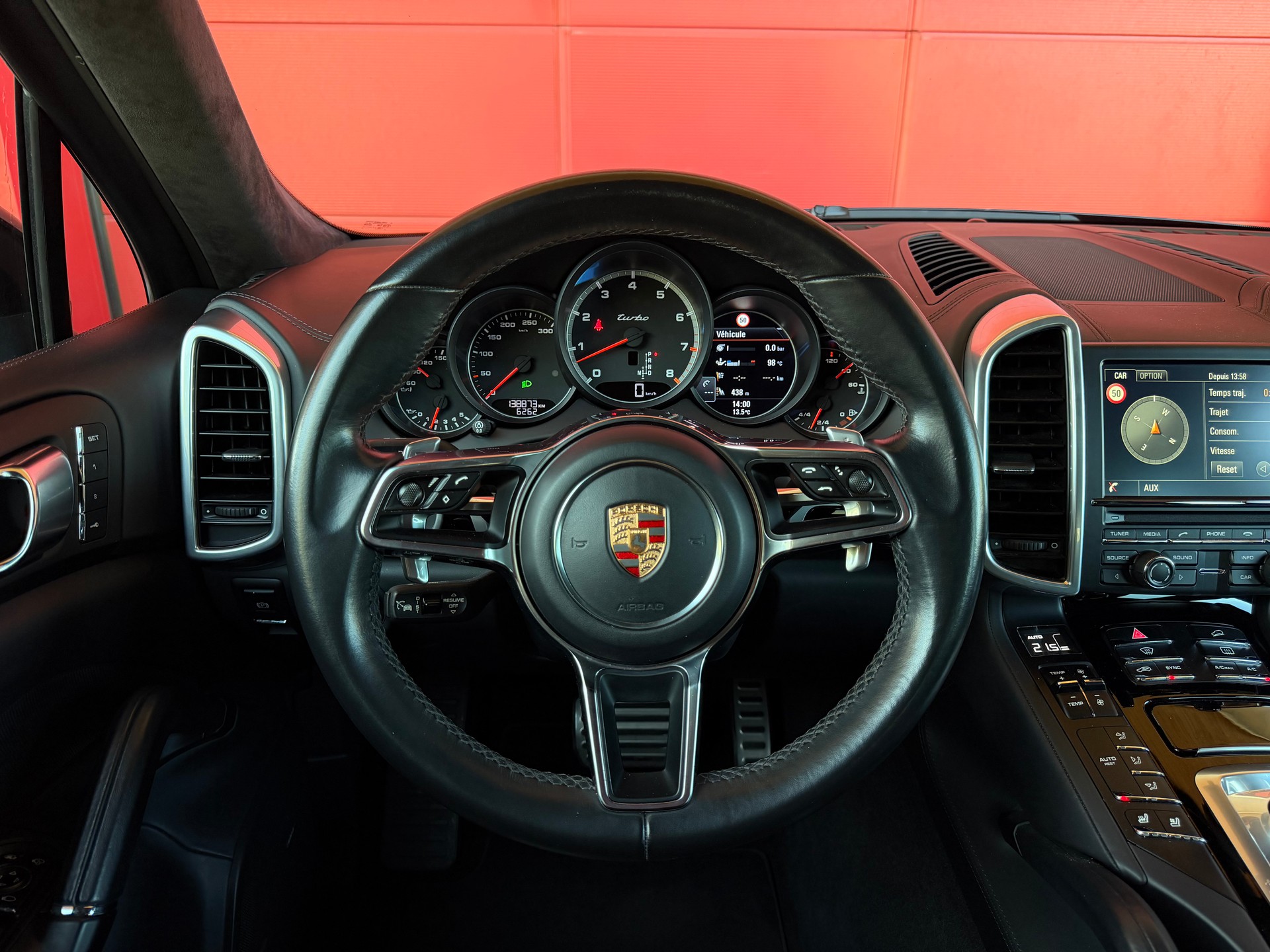 PORSCHE Cayenne Turbo *Porsche Approved* *CH-Fahrzeug*-image-9