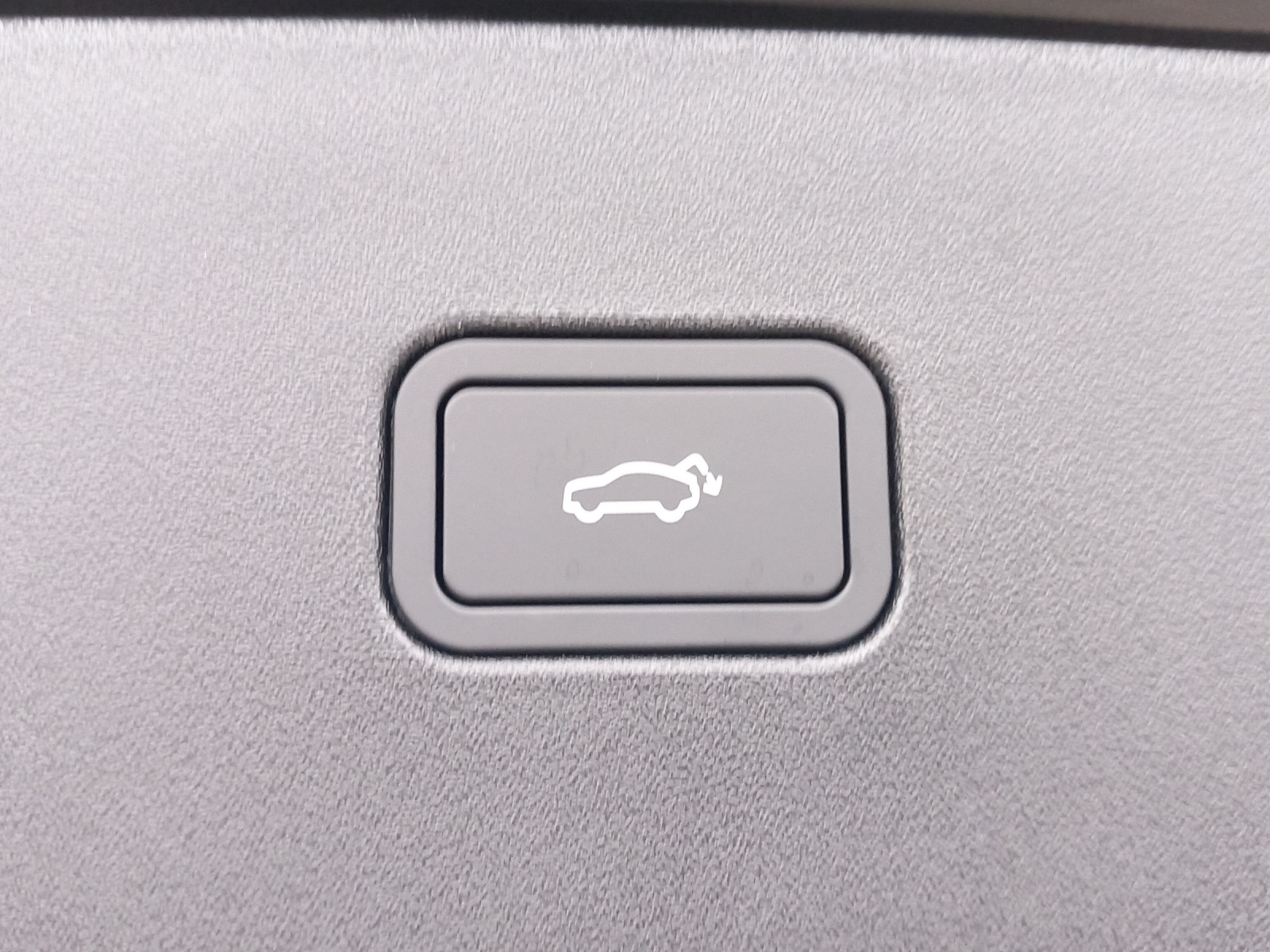VOLVO EX30 E60 Twin Ultra Performance Sw. Black Ed. AWD-image-23
