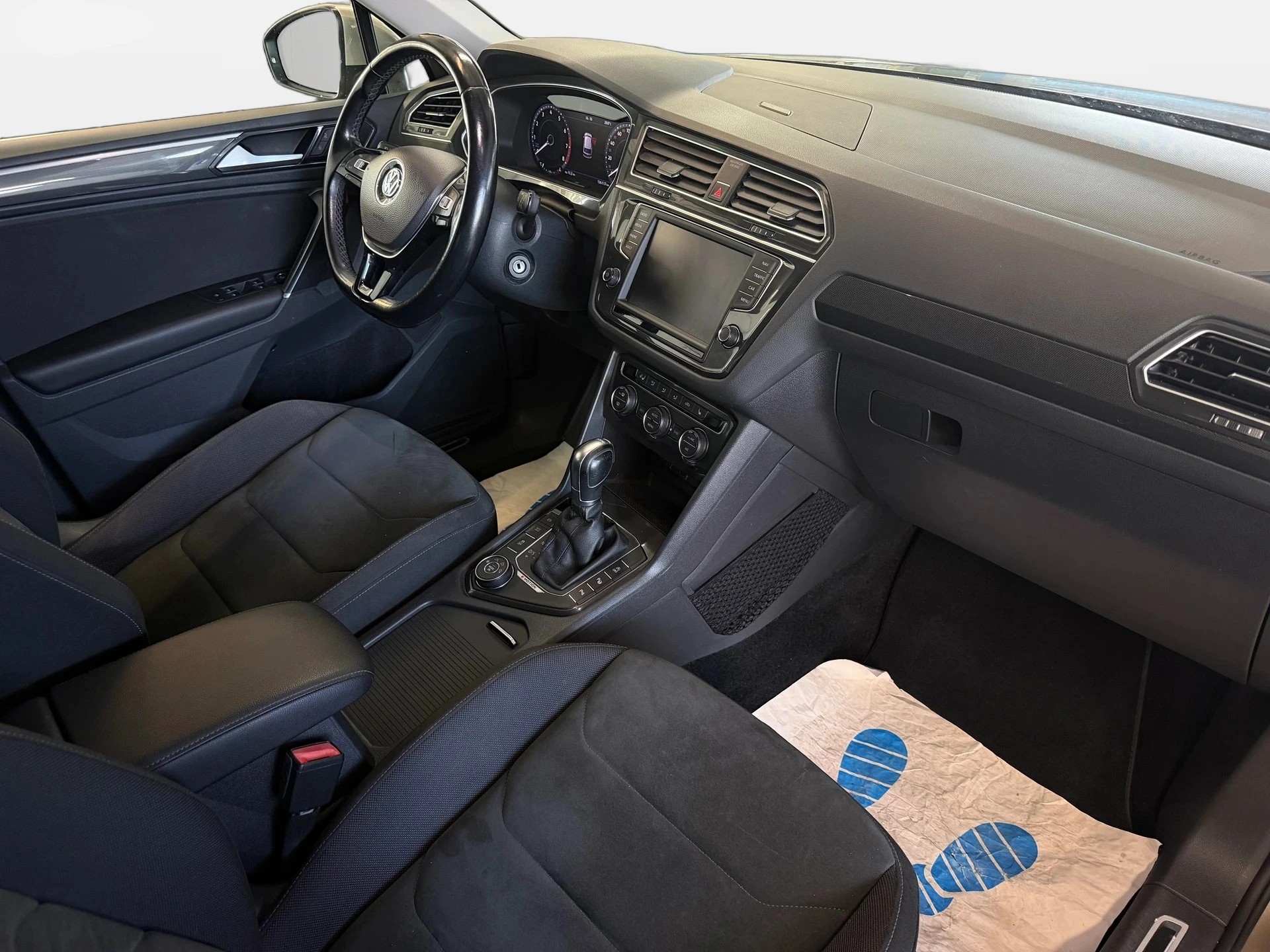 VW Tiguan 2.0TSI Highline 4Motion DSG | Ab MFK 05.2025 | RF-Kamera | Active Info Display-image-9