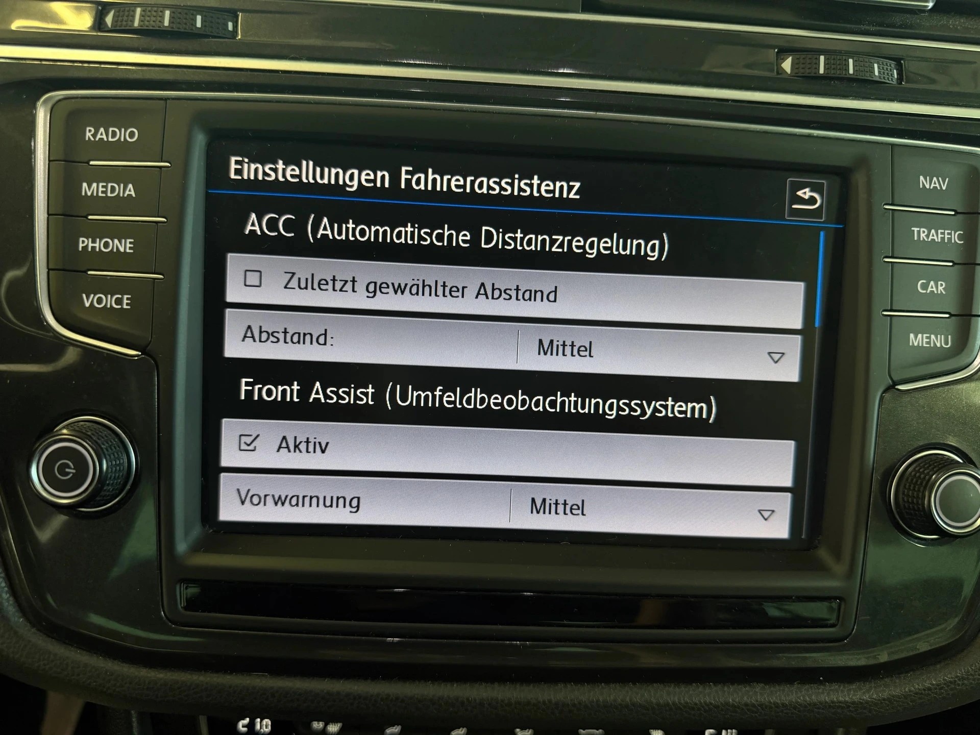 VW Tiguan 2.0TSI Highline 4Motion DSG | Ab MFK 05.2025 | RF-Kamera | Active Info Display-image-7