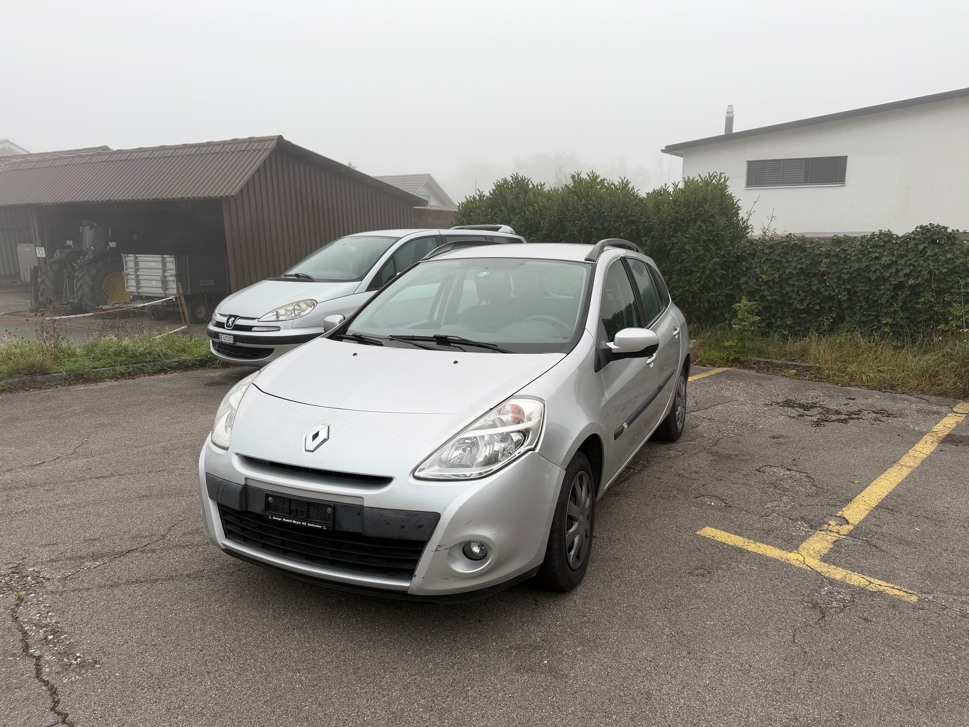 RENAULT 1.2 16V 75 Expression-image-0