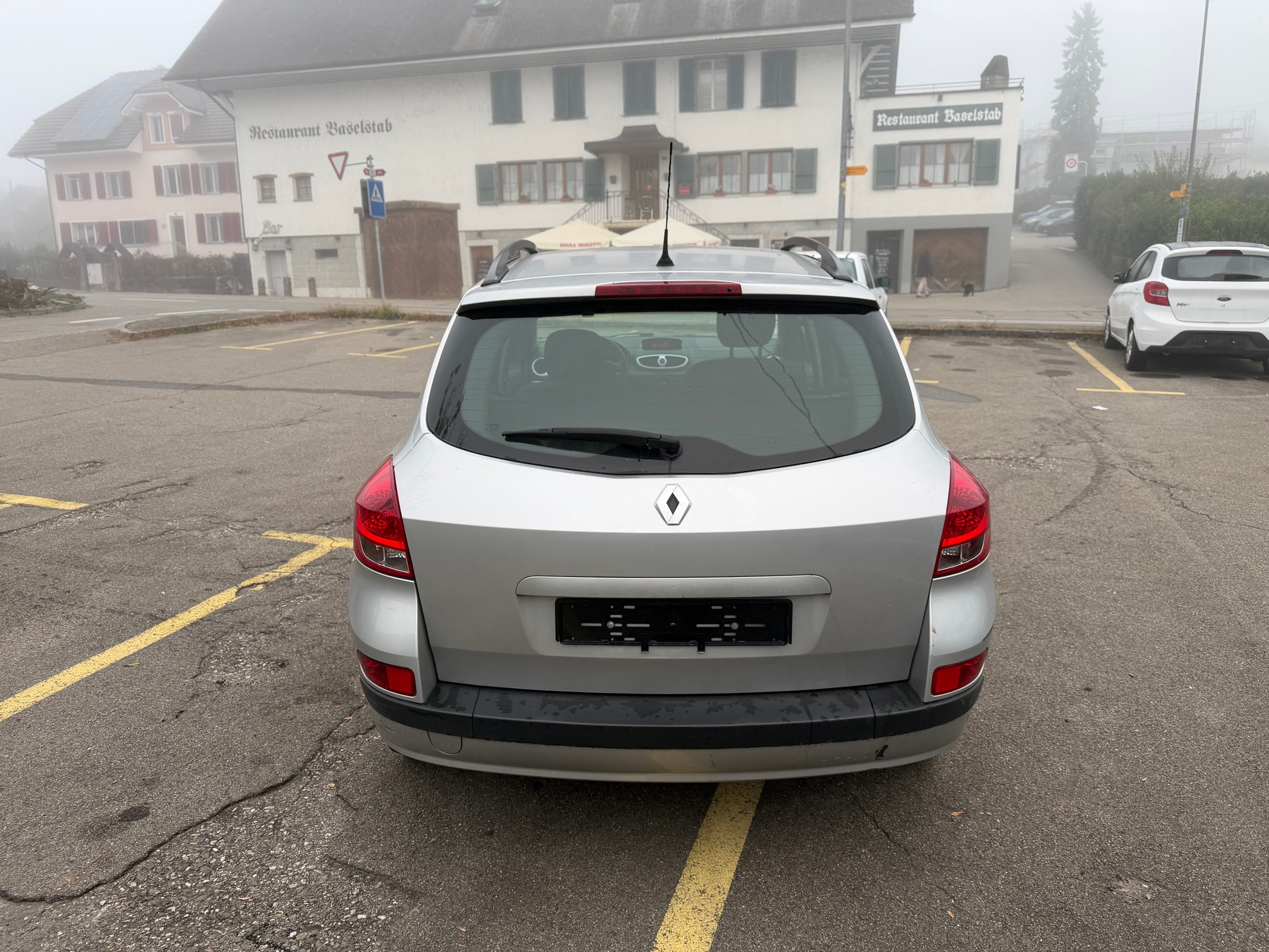 RENAULT 1.2 16V 75 Expression-image-3