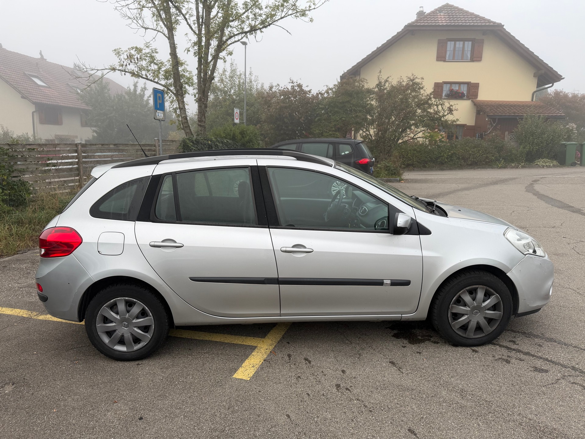 RENAULT 1.2 16V 75 Expression-image-2